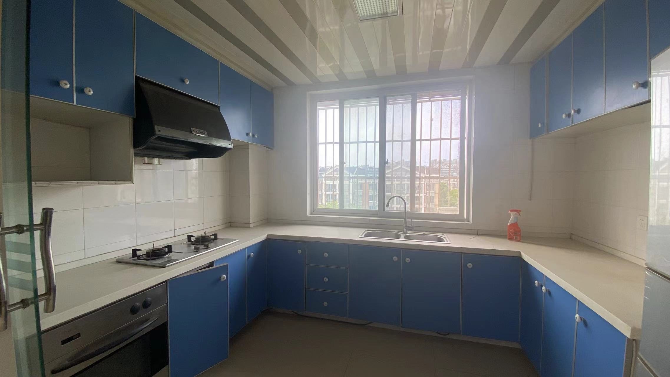 学田东苑 4室2厅2卫 187m&sup2;