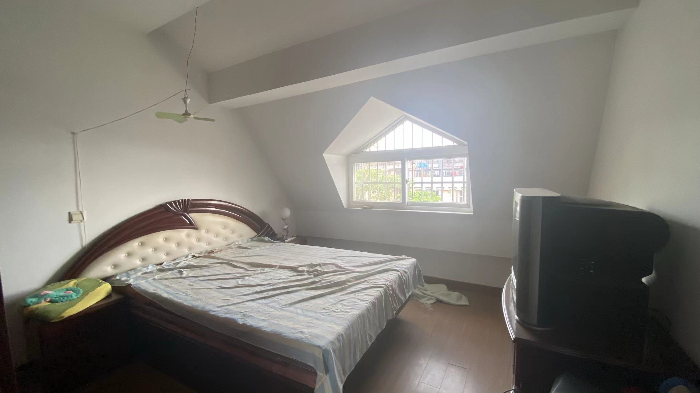 学田东苑 4室2厅2卫 187m&sup2;