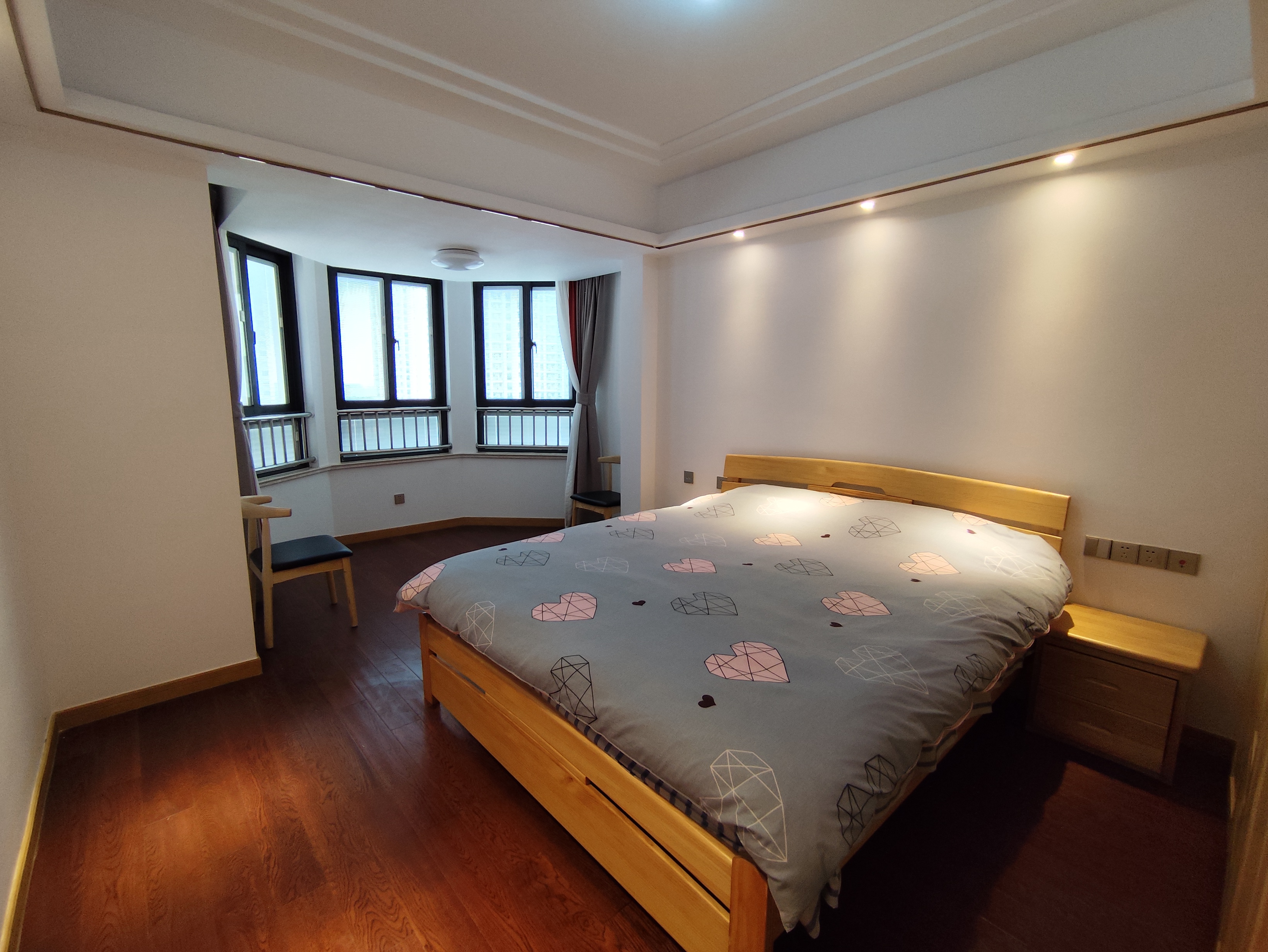 中南世纪花城三期 4室2厅2卫 146m&sup2;
