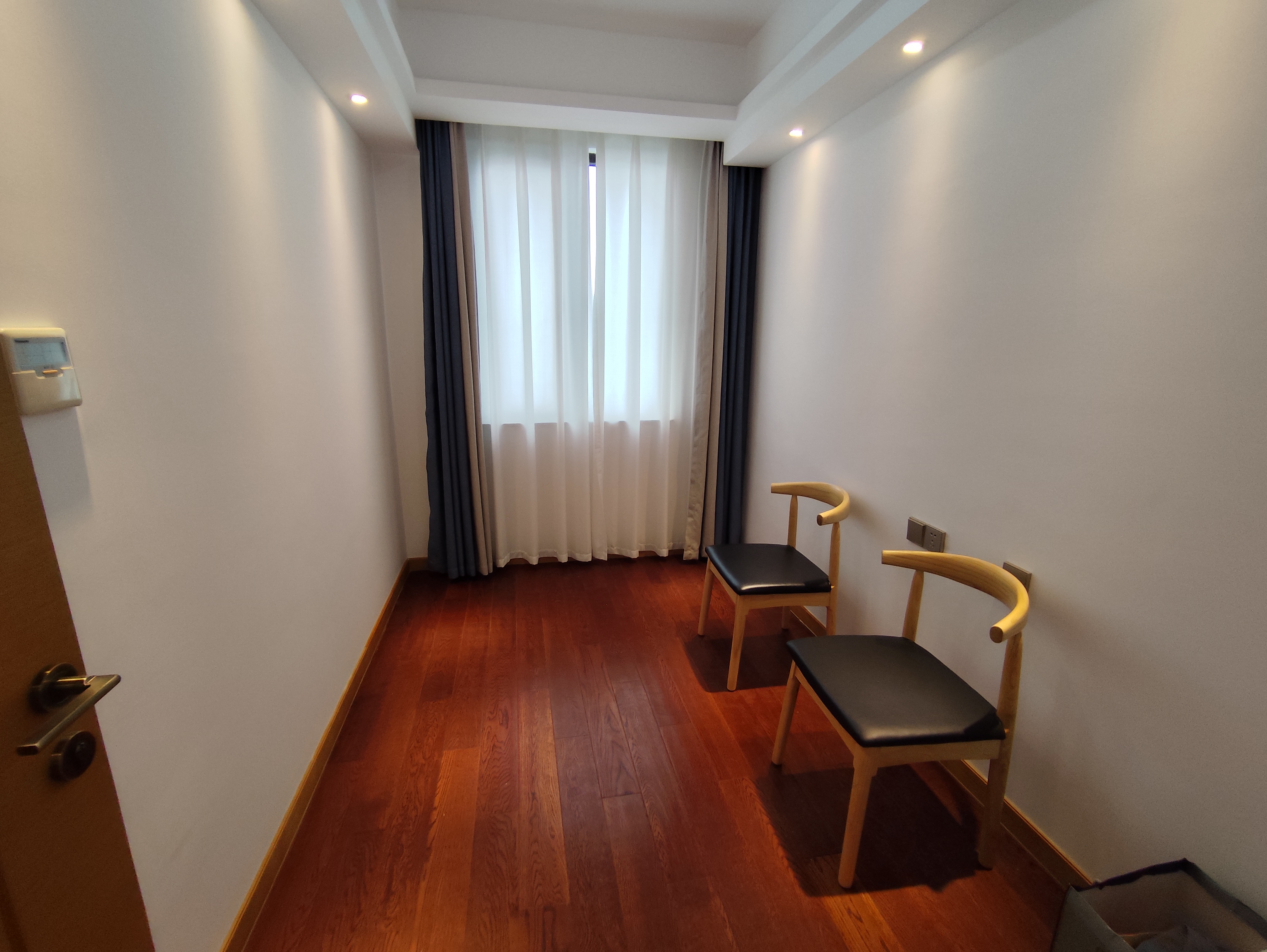 中南世纪花城三期 4室2厅2卫 146m&sup2;