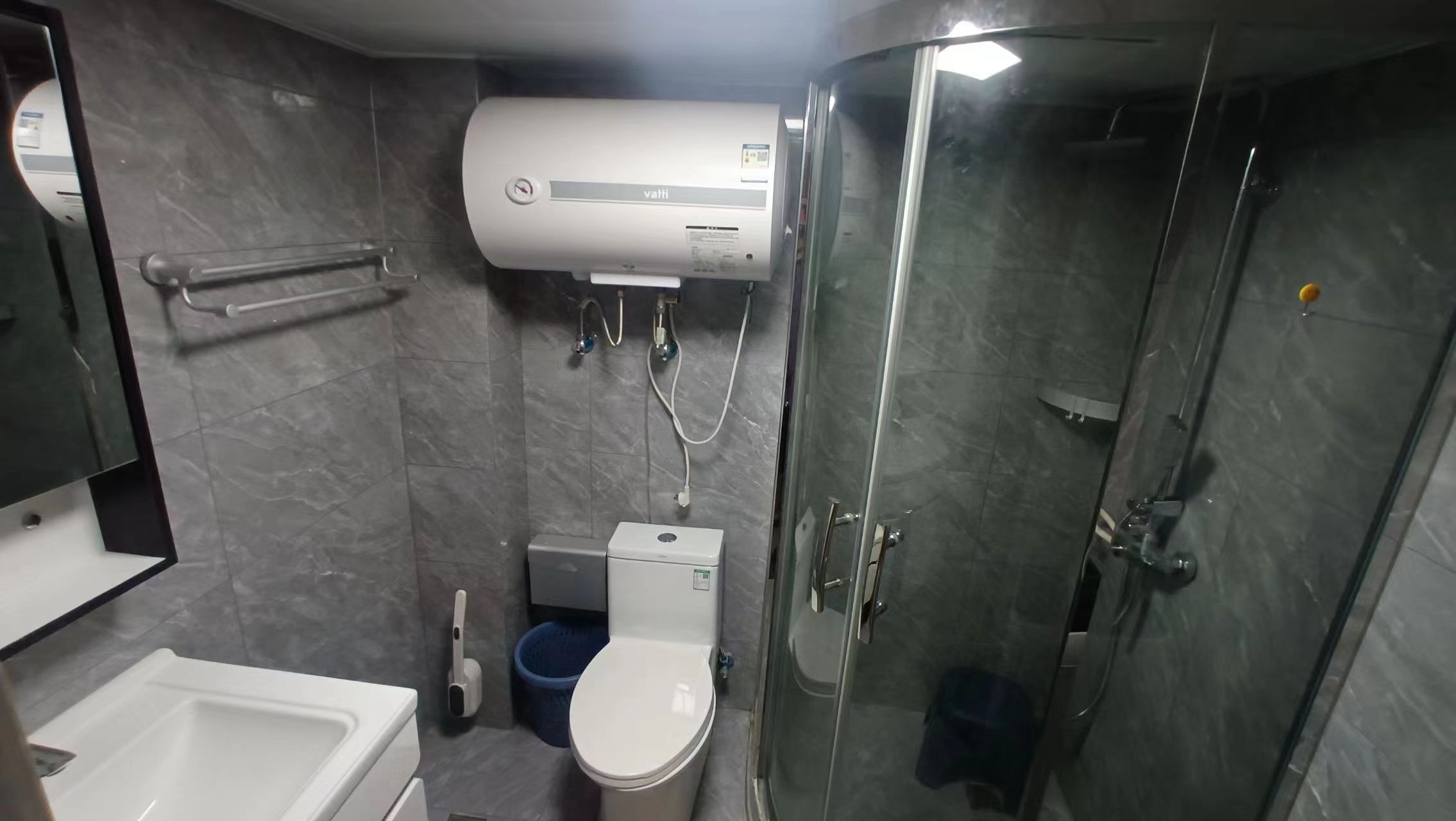 汇富花苑 2室1厅1卫 78m&sup2;