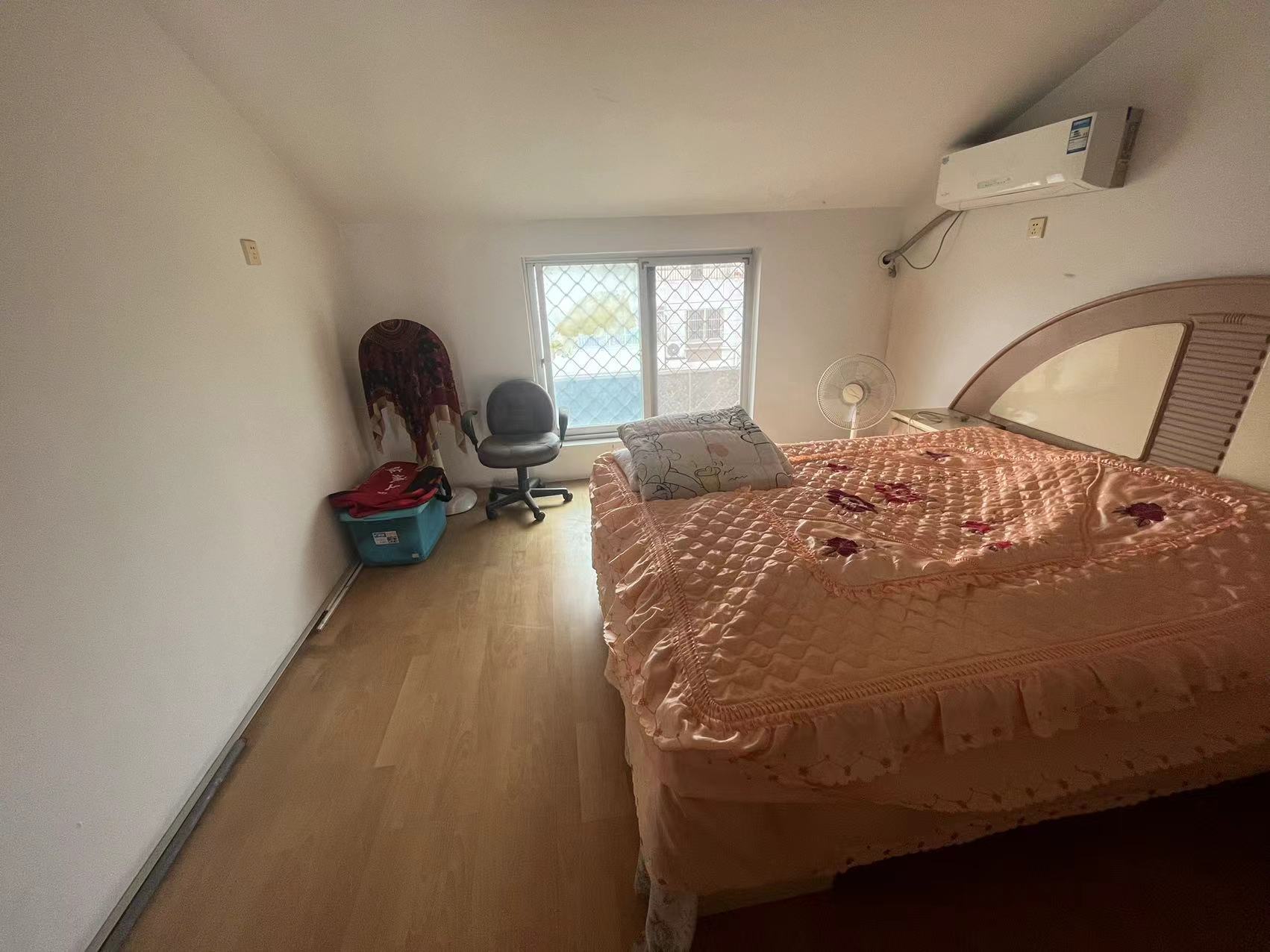 濠西园 5室2厅2卫 133m²