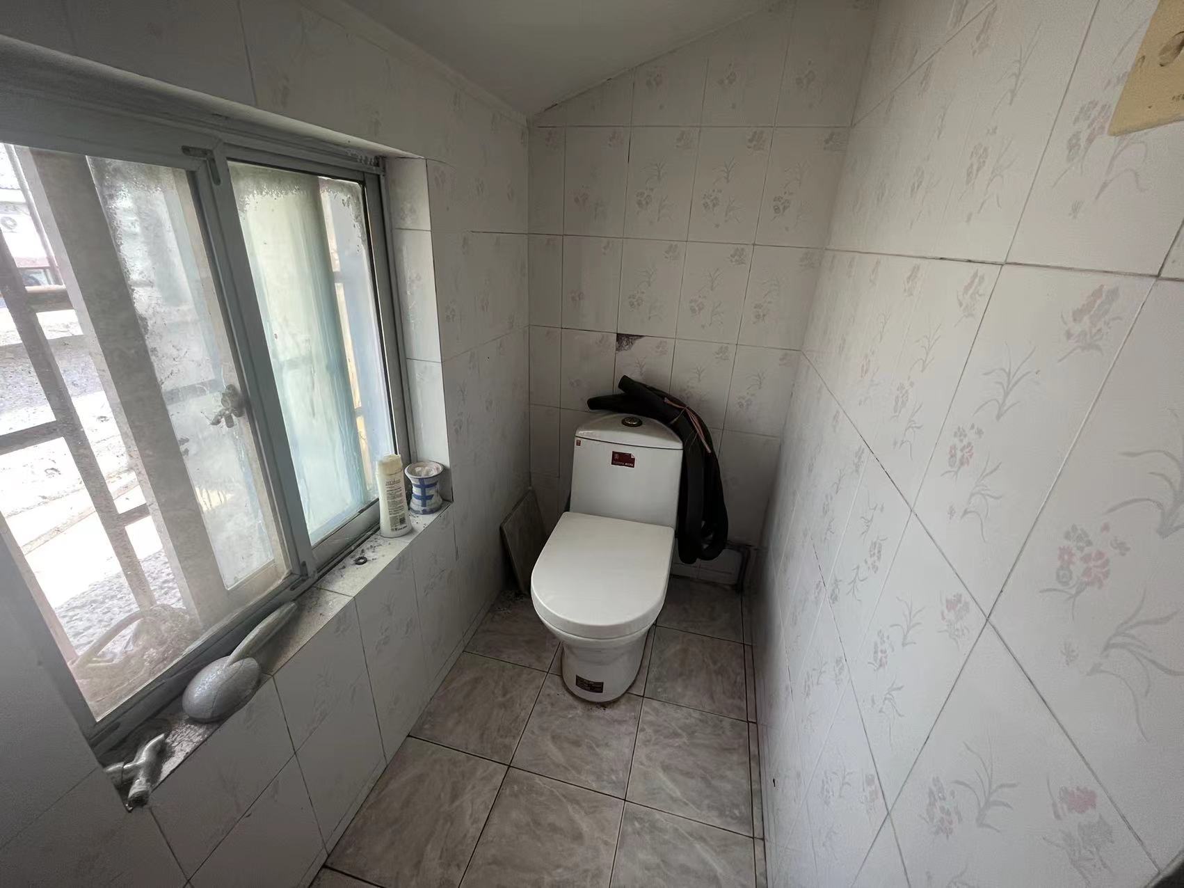 濠西园 5室2厅2卫 133m²