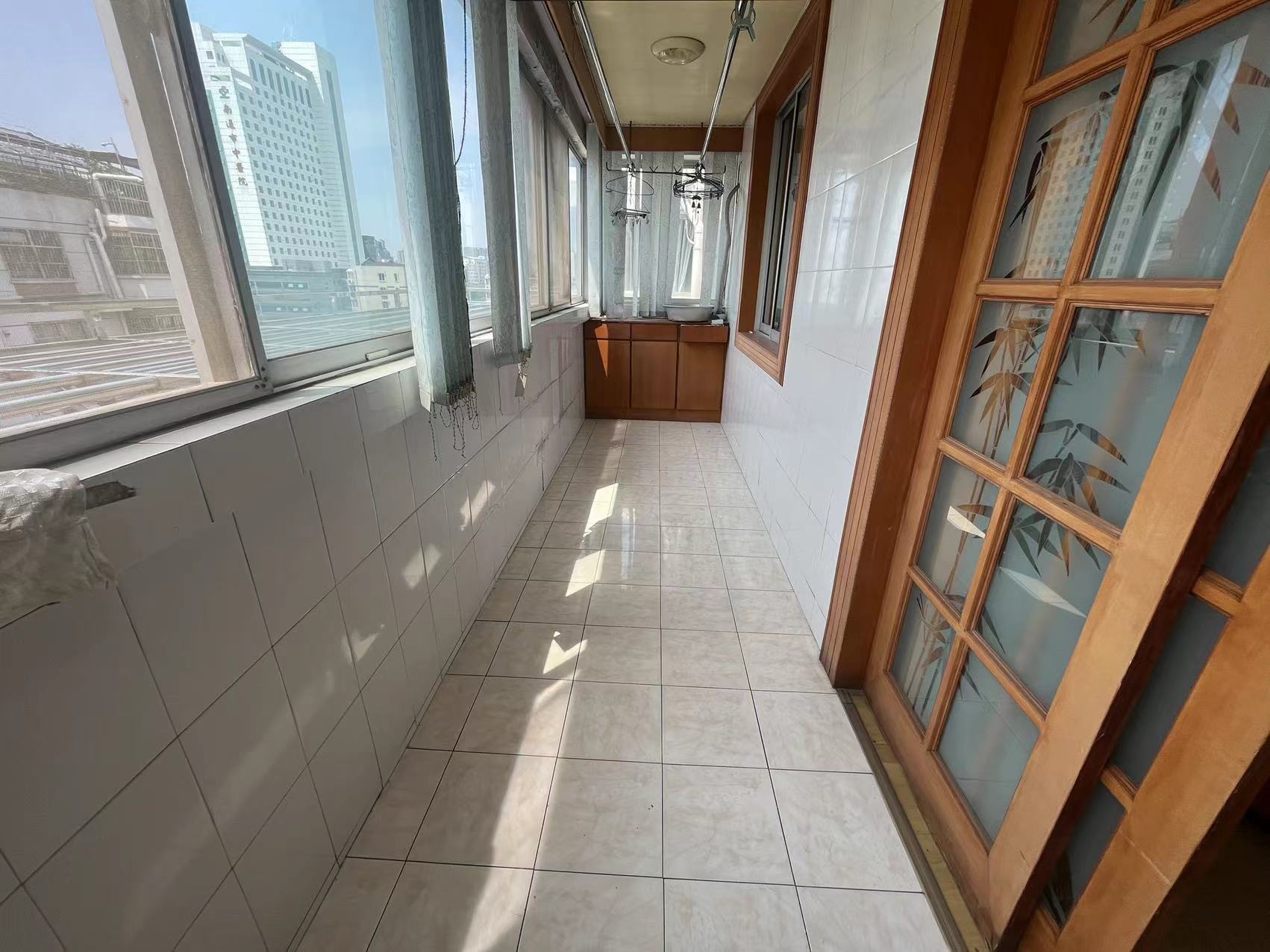 濠西园 5室2厅2卫 133m²