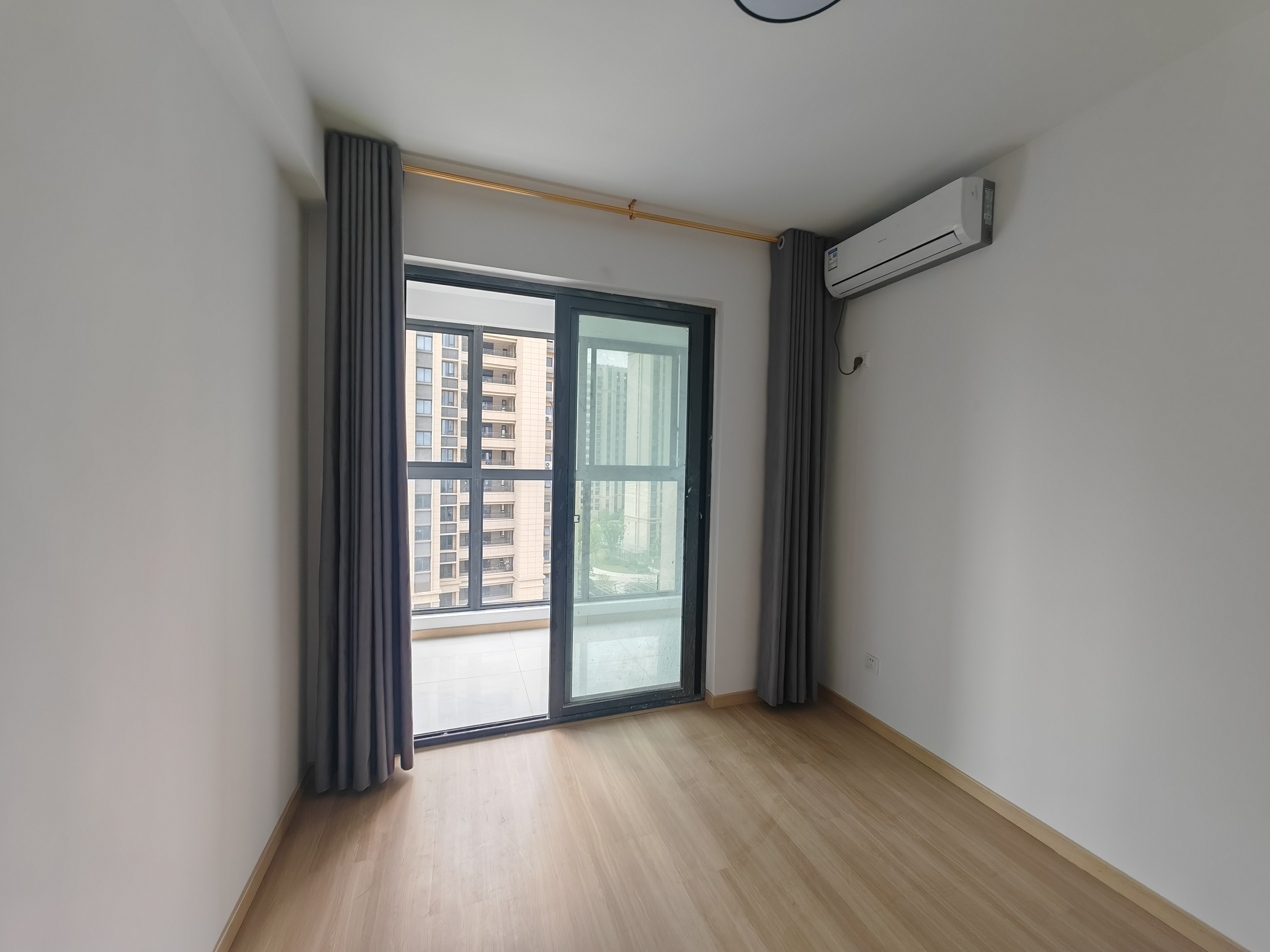 春溪集 3室2厅2卫 108m²