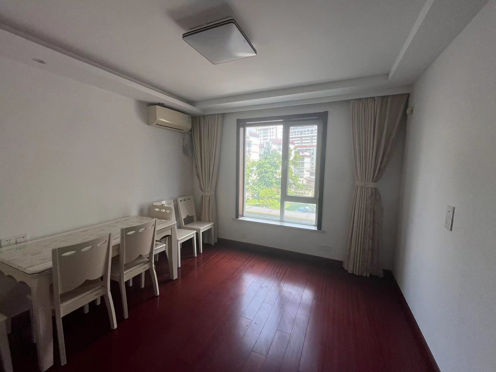 江海名苑南区 3室2厅1卫 158.00m&sup2;