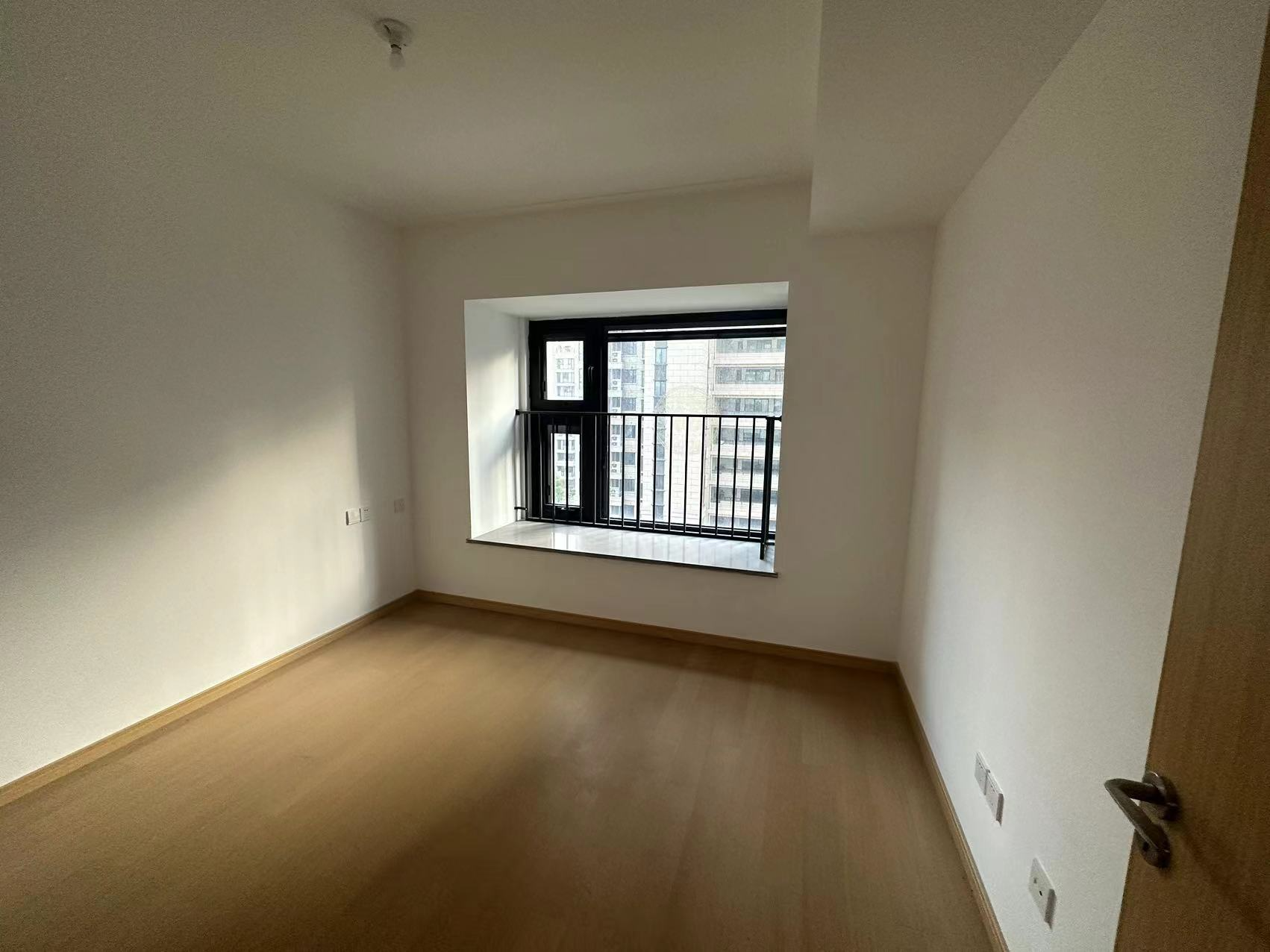 时光漫城 3室2厅1卫 92m&sup2;