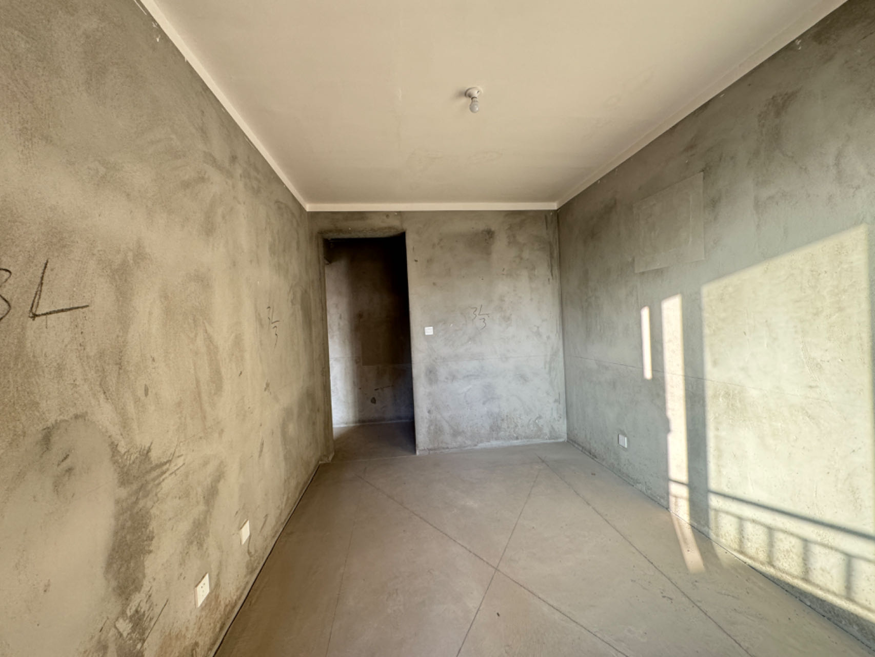 保利香槟国际 4室2厅2卫 155m&sup2;