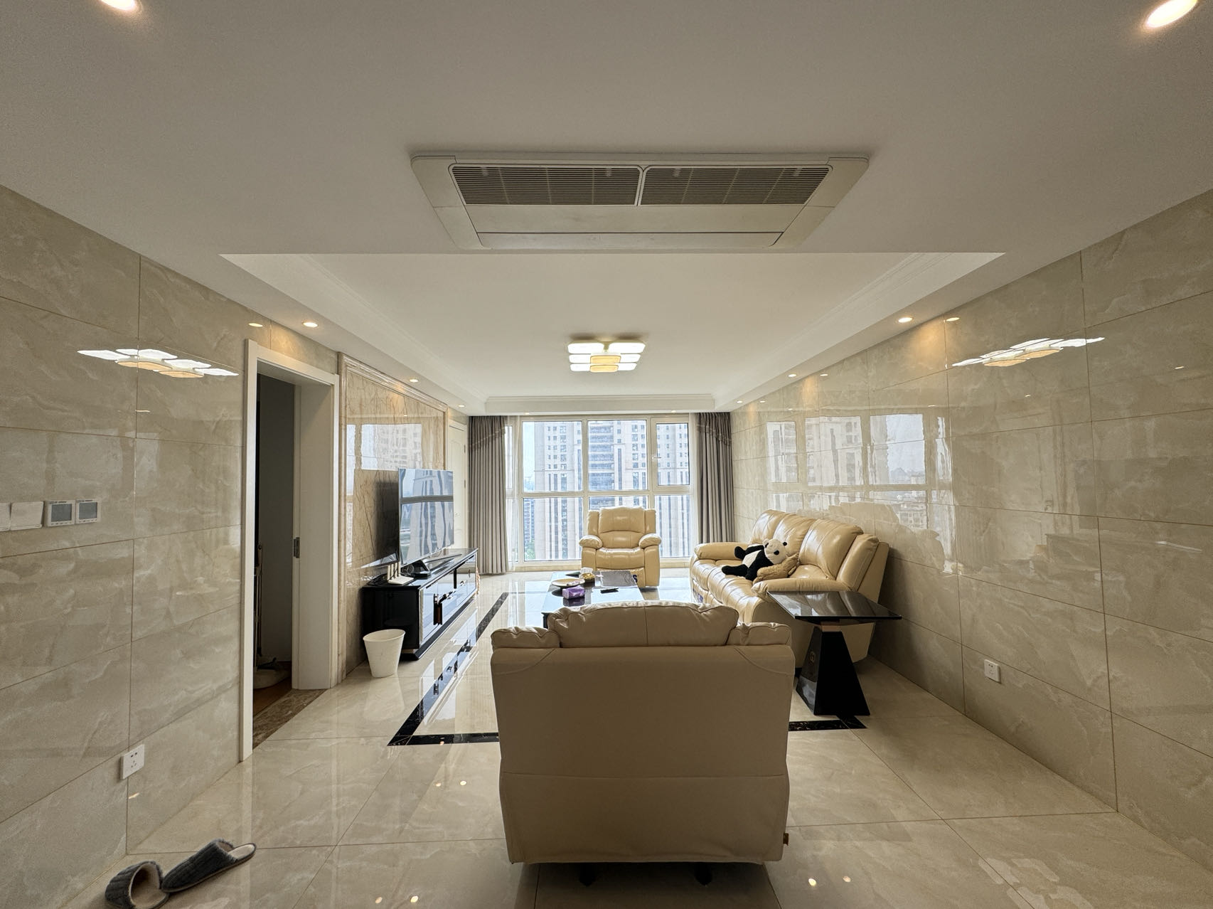万达华府 4室2厅2卫 141m²