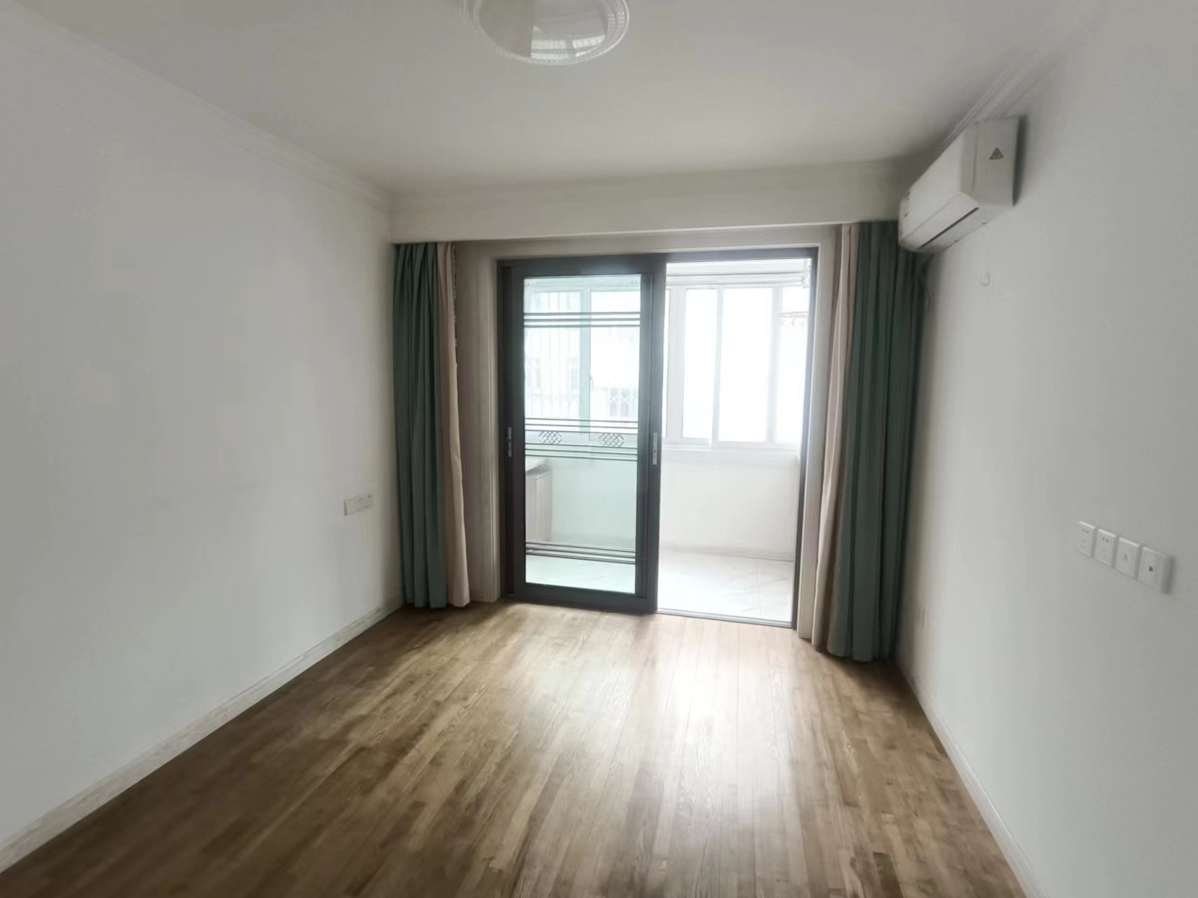 银花苑 3室1厅1卫 74.30m&sup2;