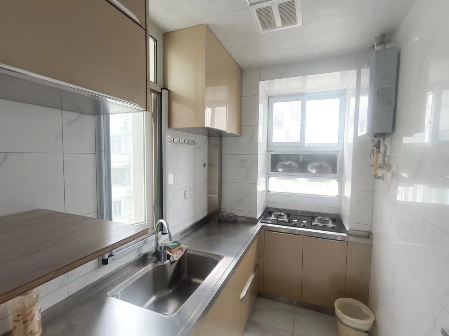 银花苑 3室1厅1卫 74.30m&sup2;