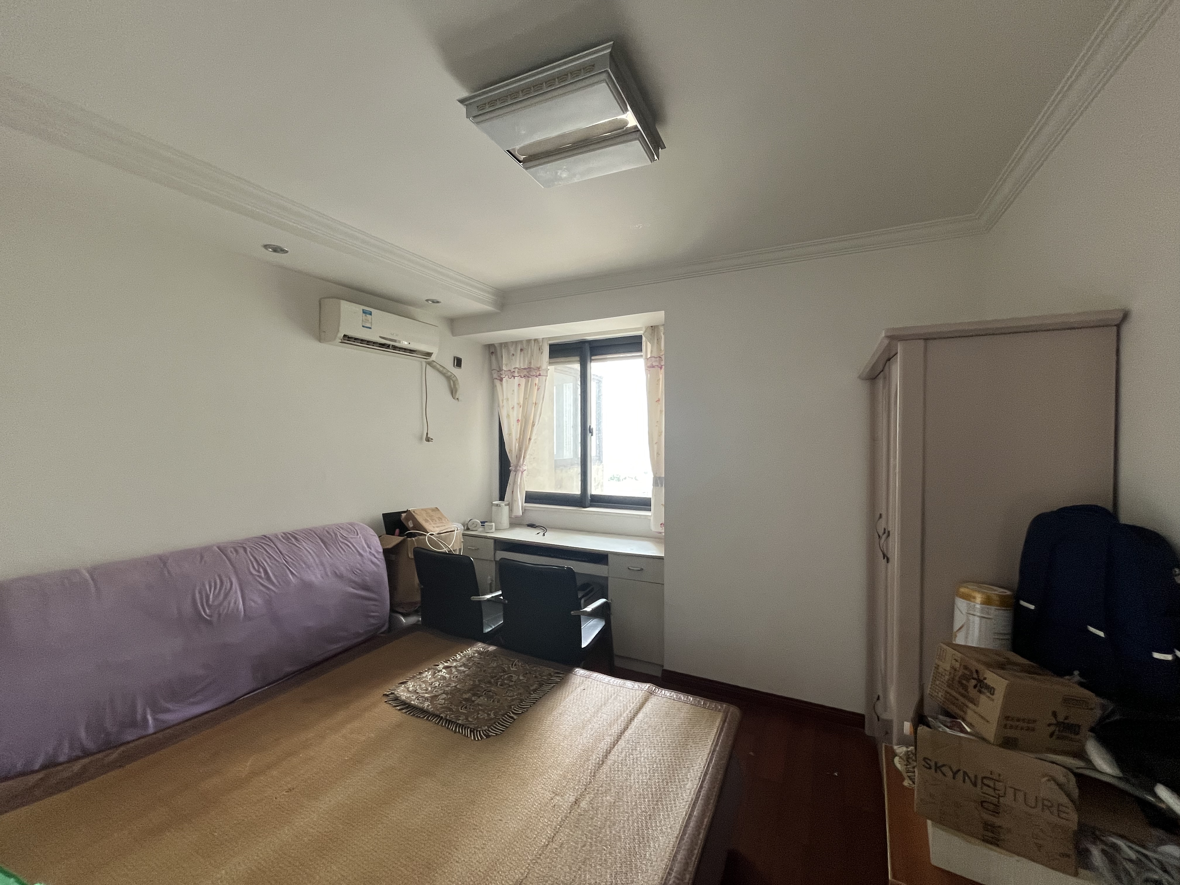 高迪晶城 3室2厅2卫 145m&sup2;
