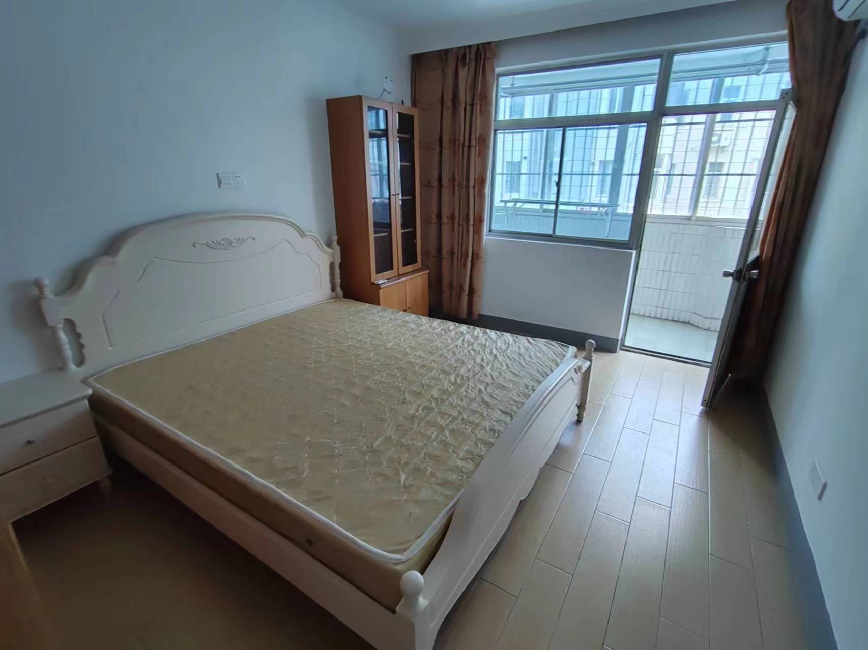 白家园 2室1厅1卫 64m&sup2;