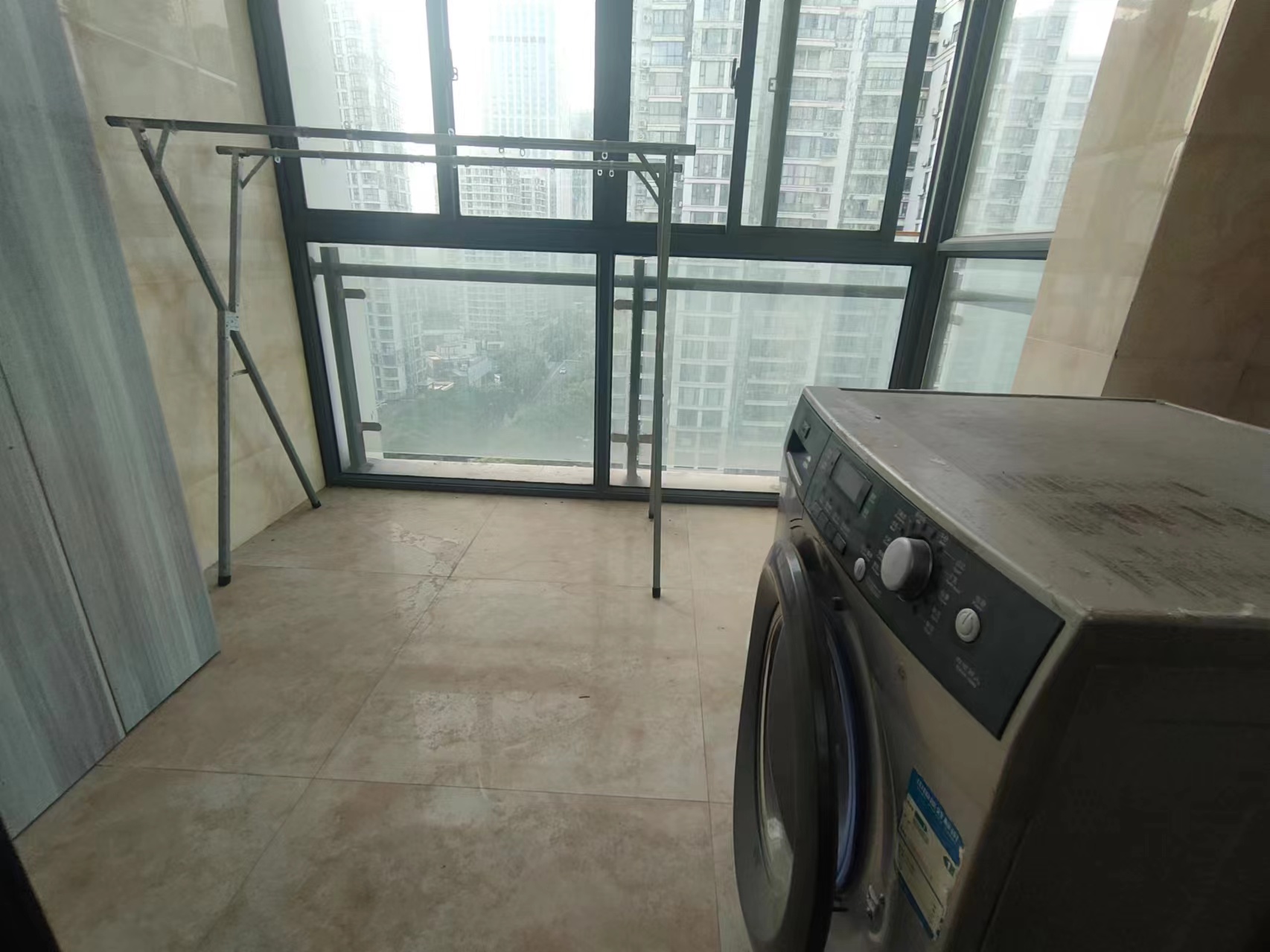中南世纪城南区 3室2厅2卫 150m&sup2;