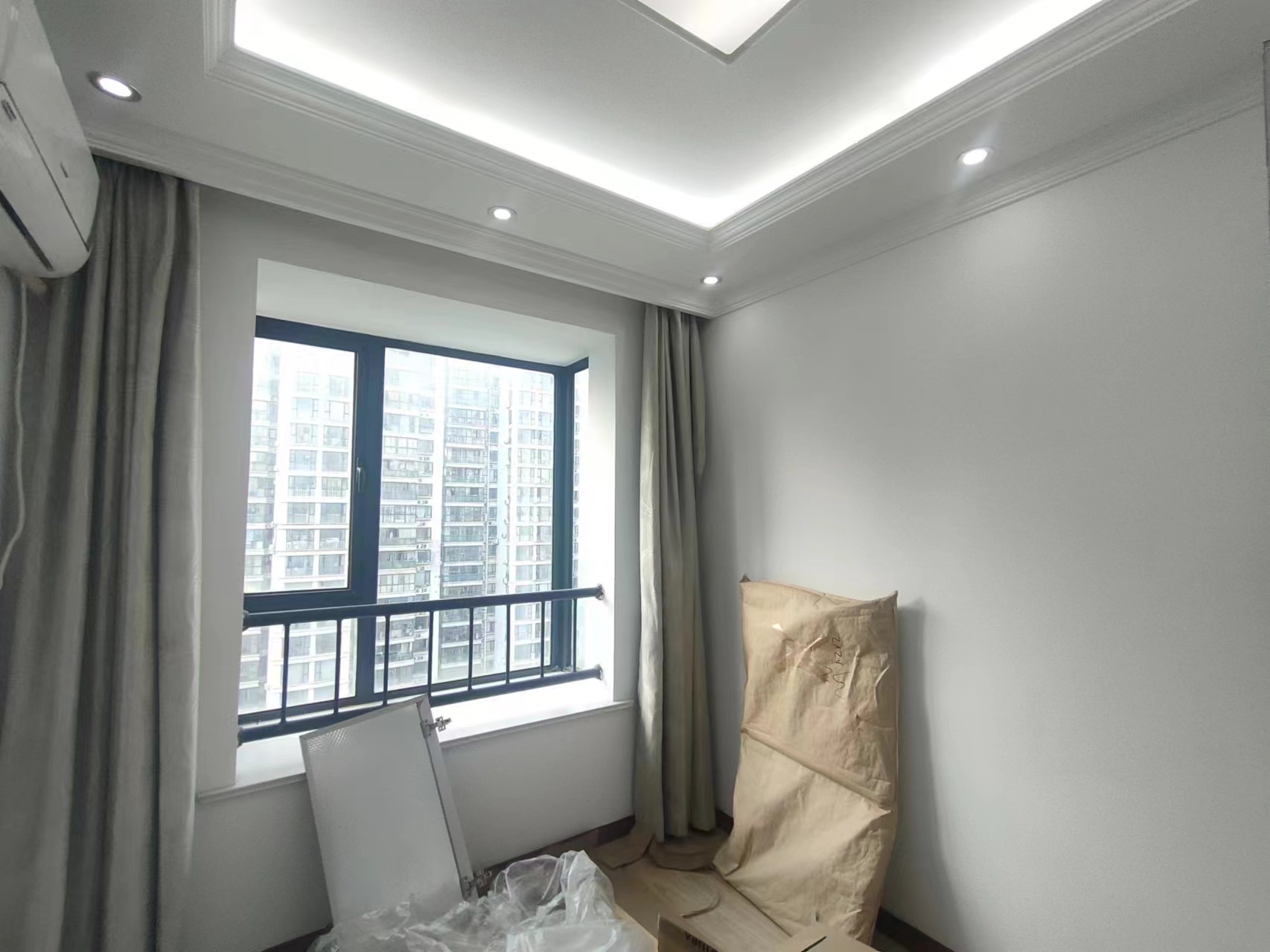 中南世纪城南区 3室2厅2卫 150m&sup2;