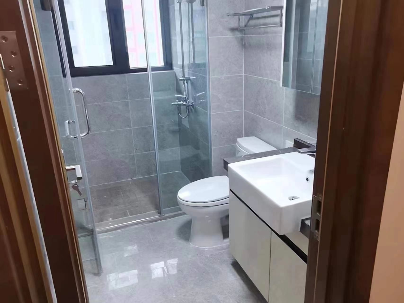 远创东樾 4室2厅3卫 210.28m&sup2;
