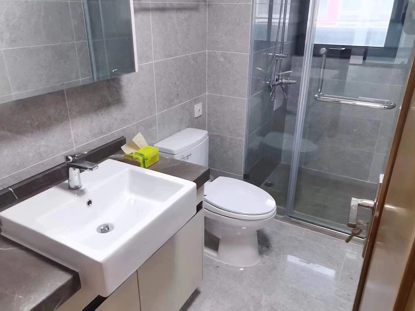 远创东樾 4室2厅3卫 210.28m&sup2;