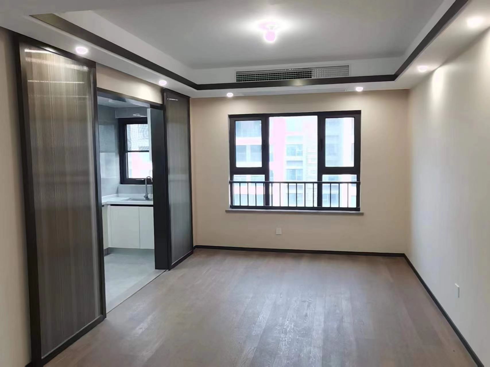 远创东樾 4室2厅3卫 210.28m&sup2;