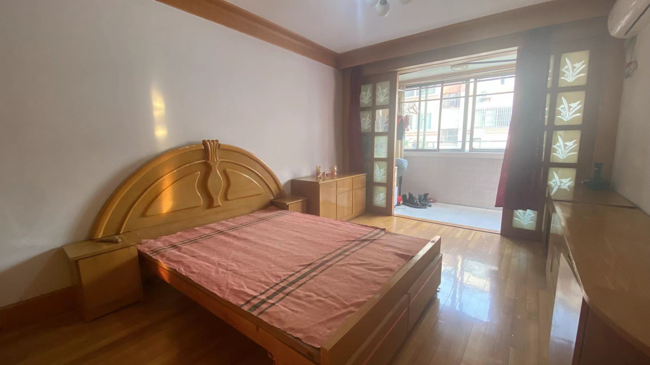北濠桥东村 2室2厅1卫 72m&sup2;