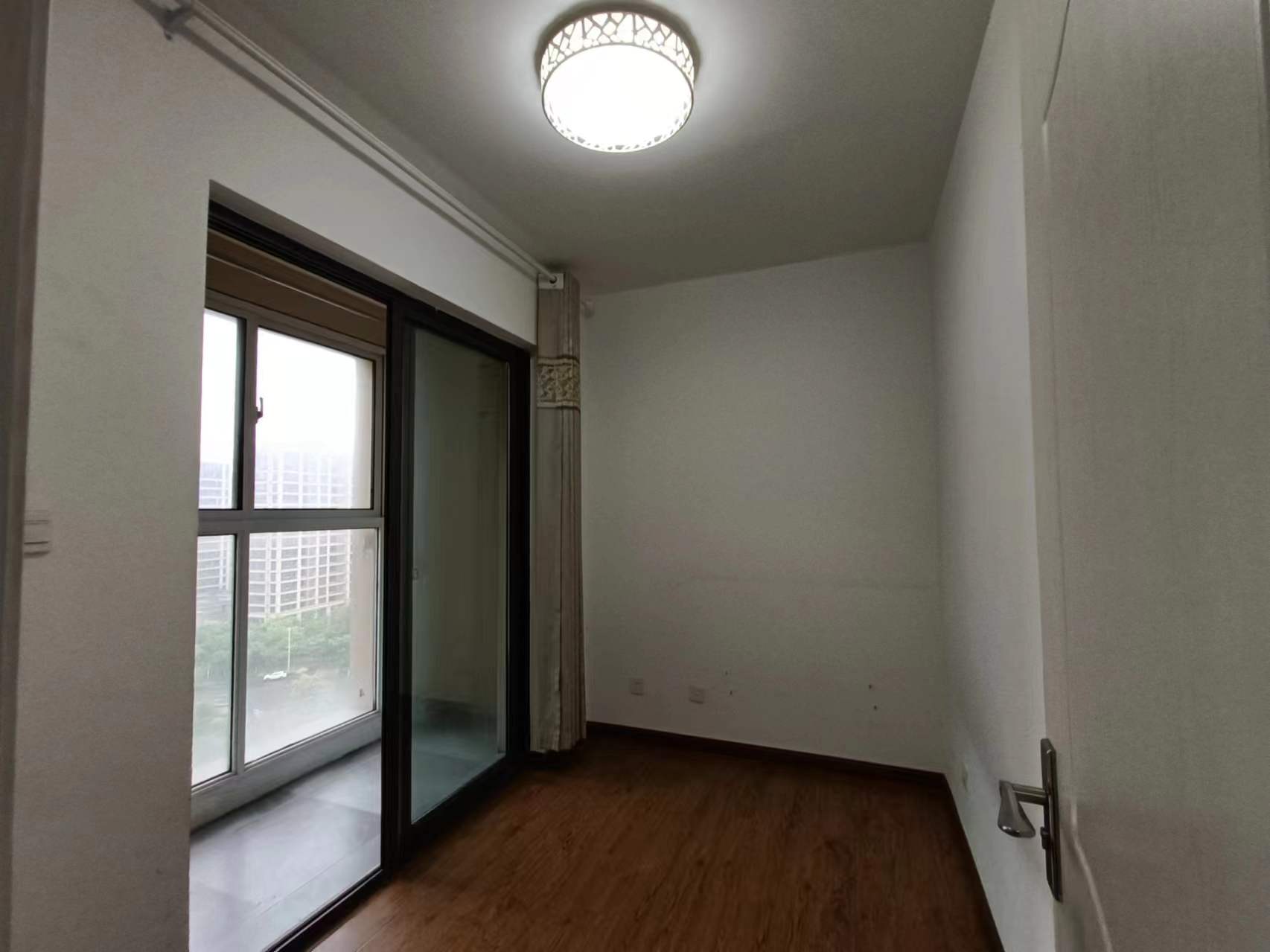 万达华府 4室2厅1卫 143.00m&sup2;