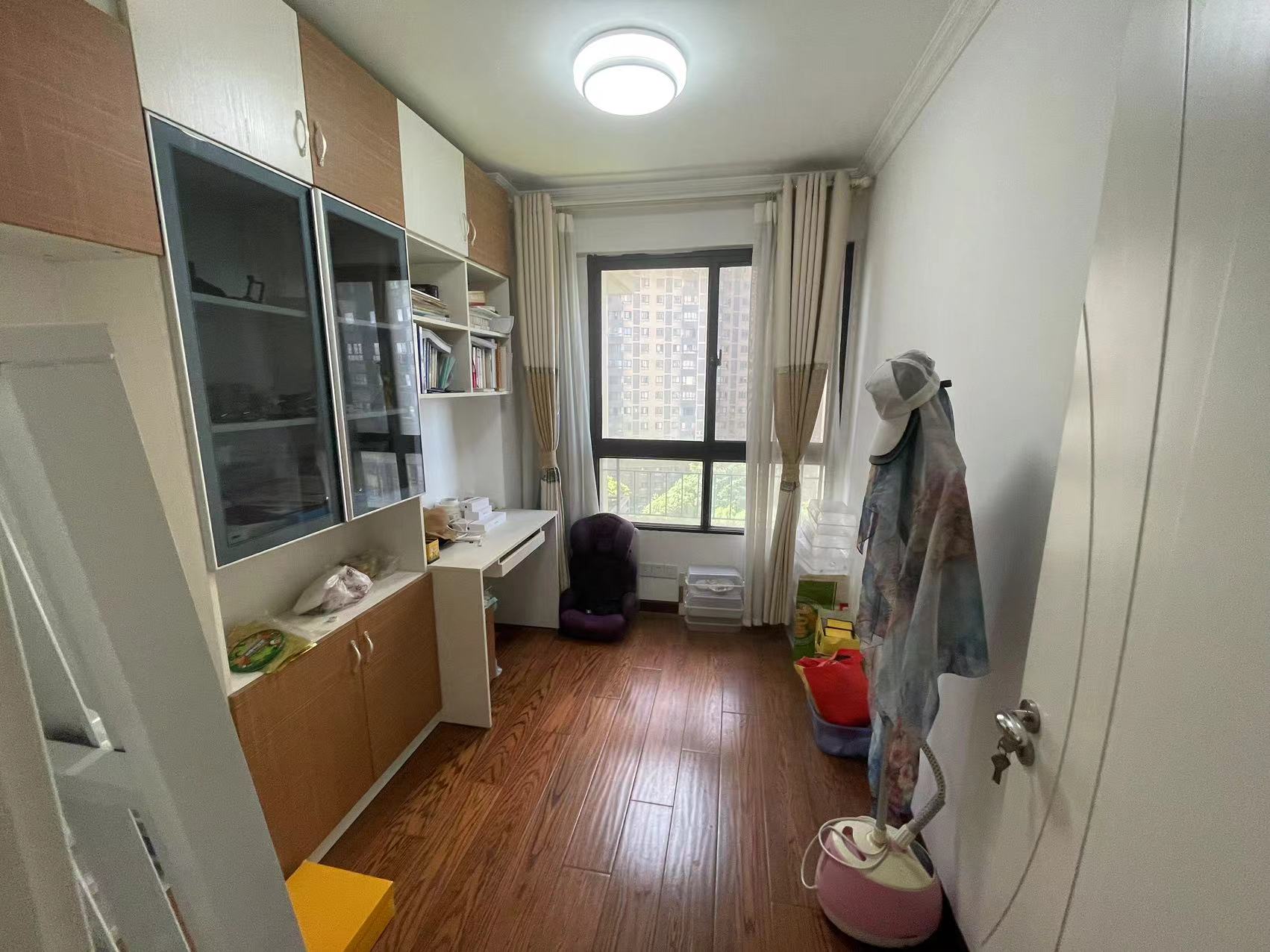 保利香槟国际 3室2厅2卫 136.77m²