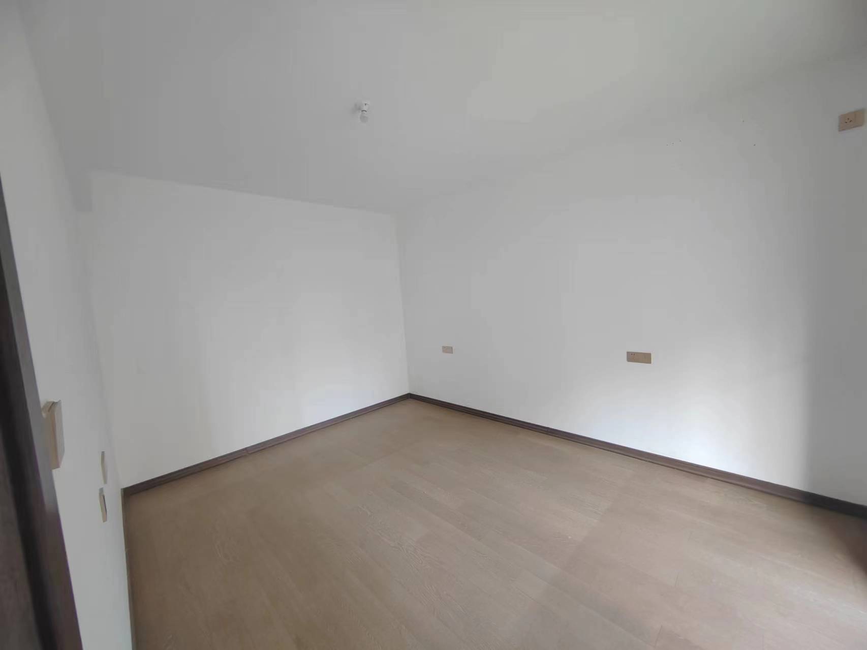 卓越万科新都会 3室2厅2卫 121.00m&sup2;