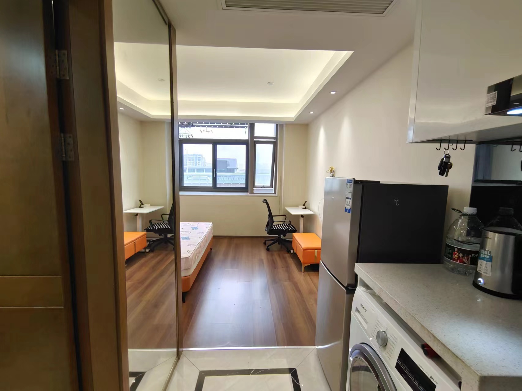 中港金座 1室1厅1卫 43m²