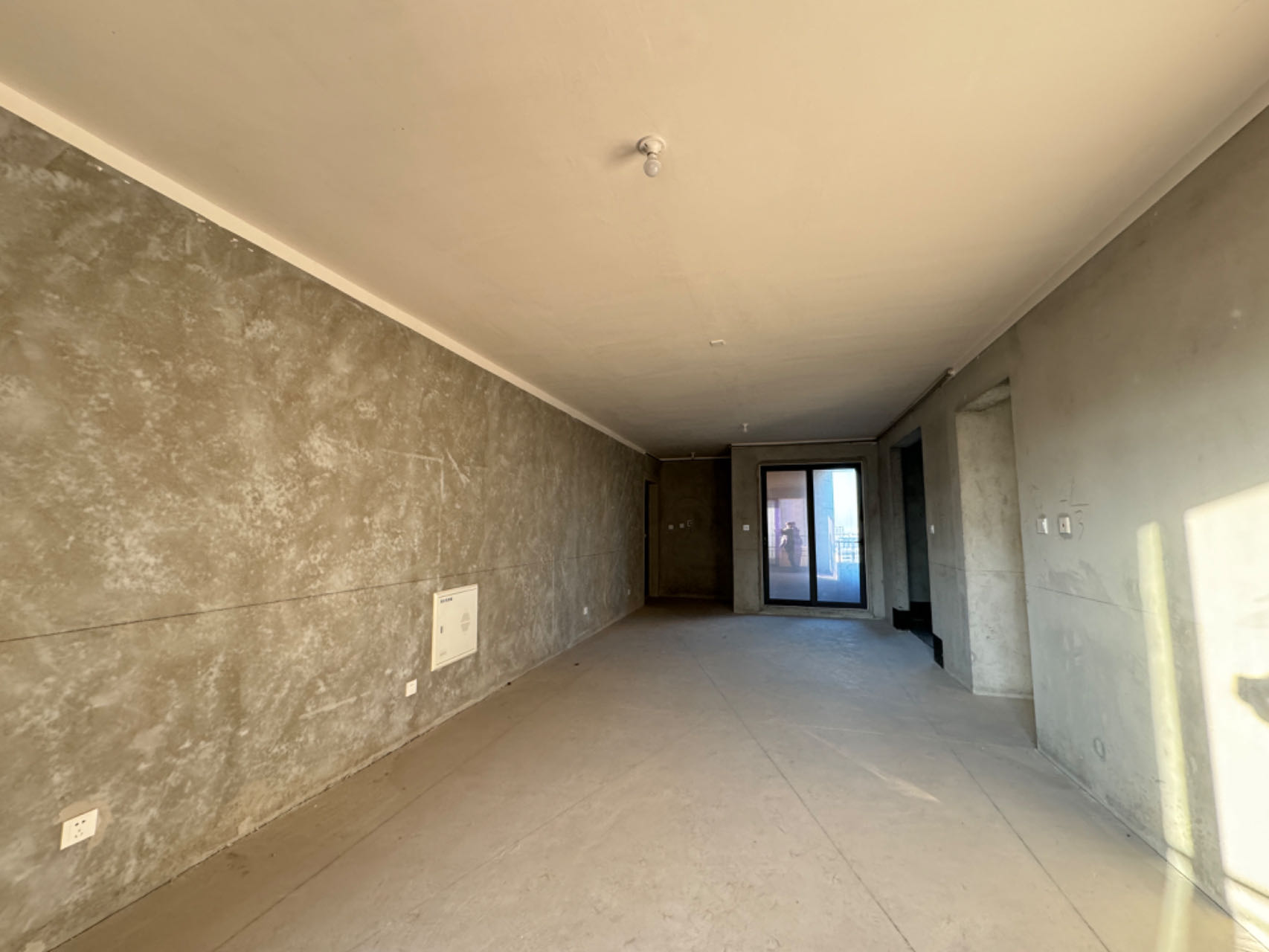 保利香槟国际 4室2厅2卫 155m&sup2;