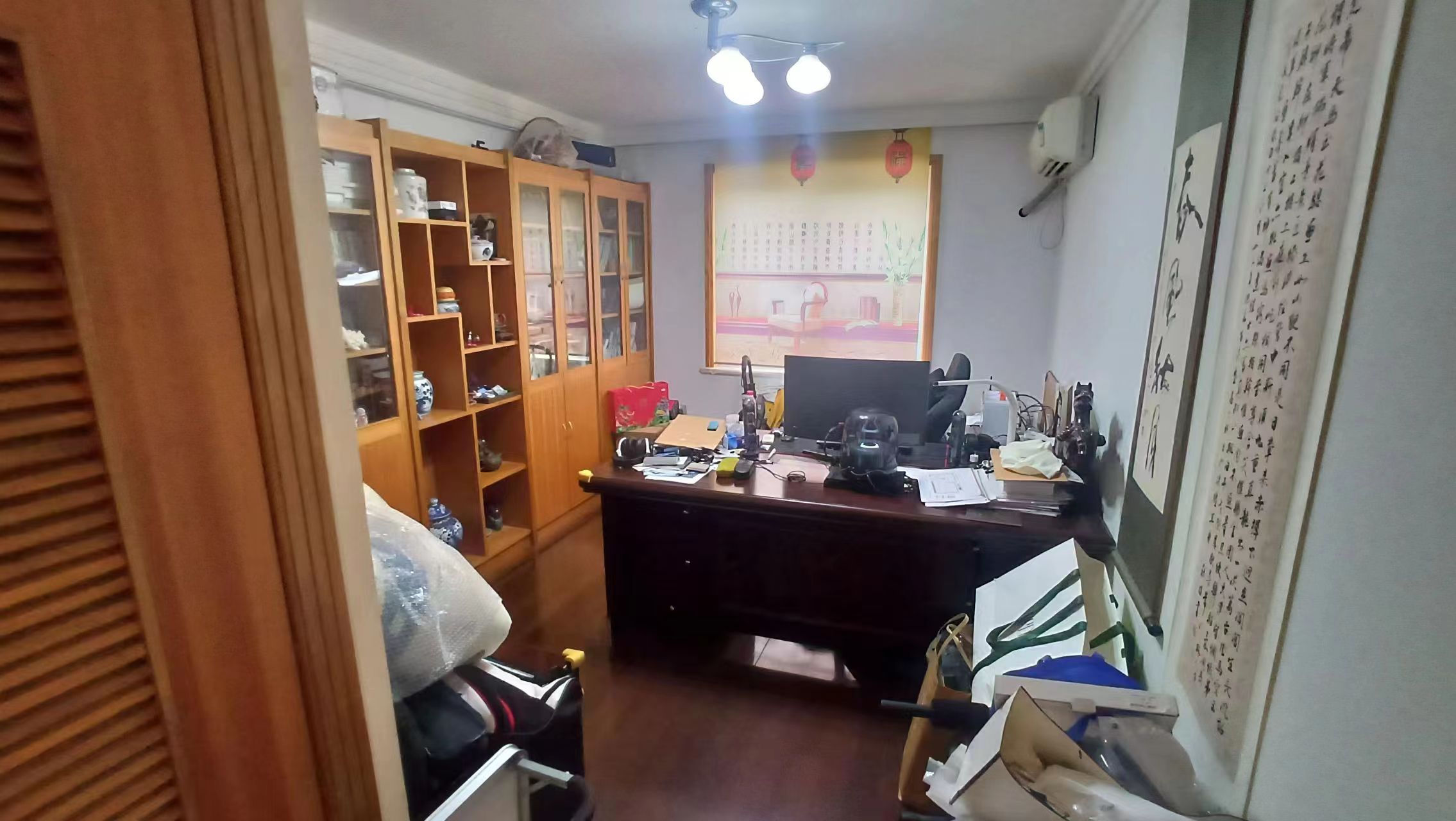 朝晖花园 5室2厅2卫 209.00m&sup2;