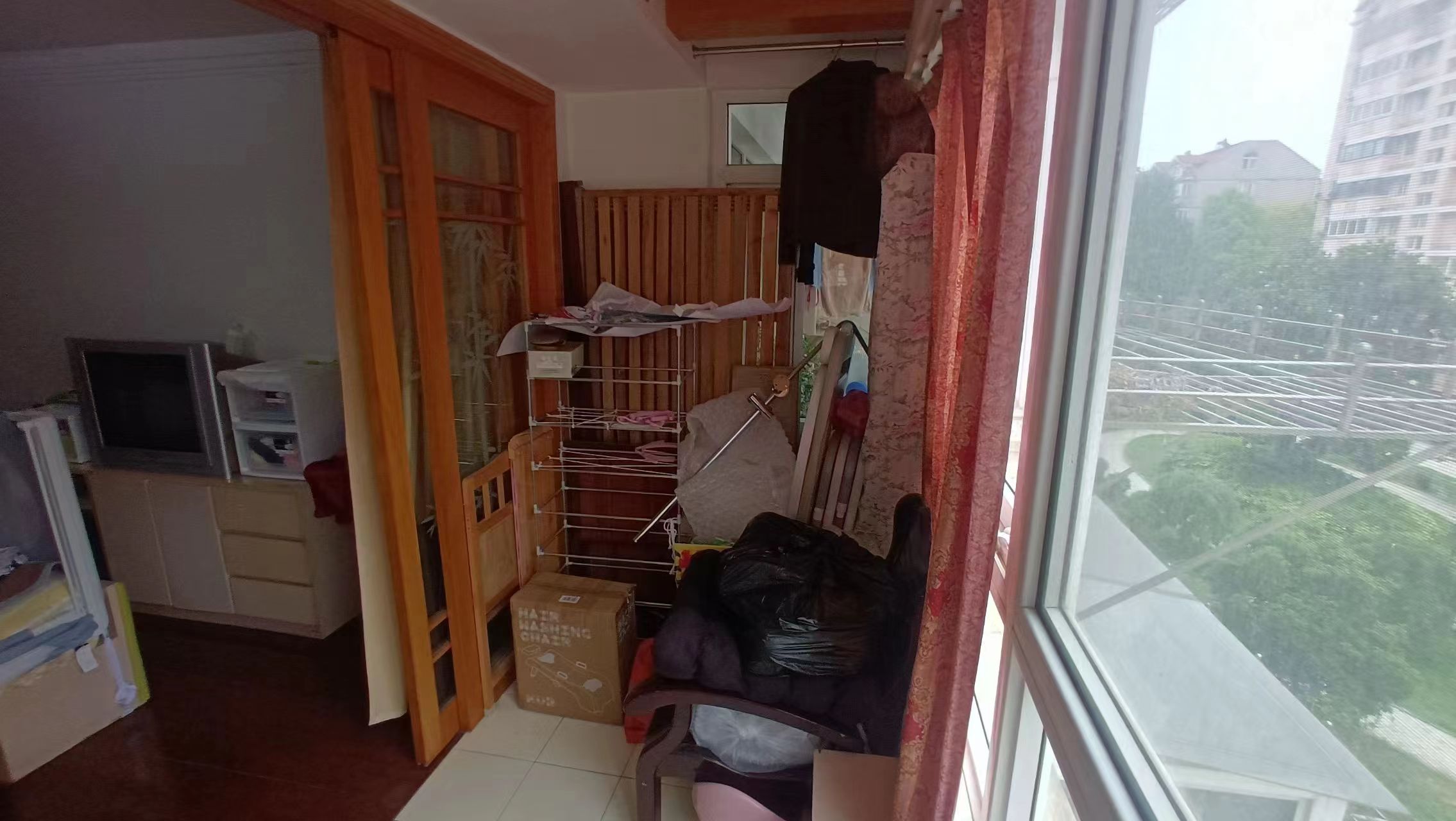 朝晖花园 5室2厅2卫 209.00m&sup2;