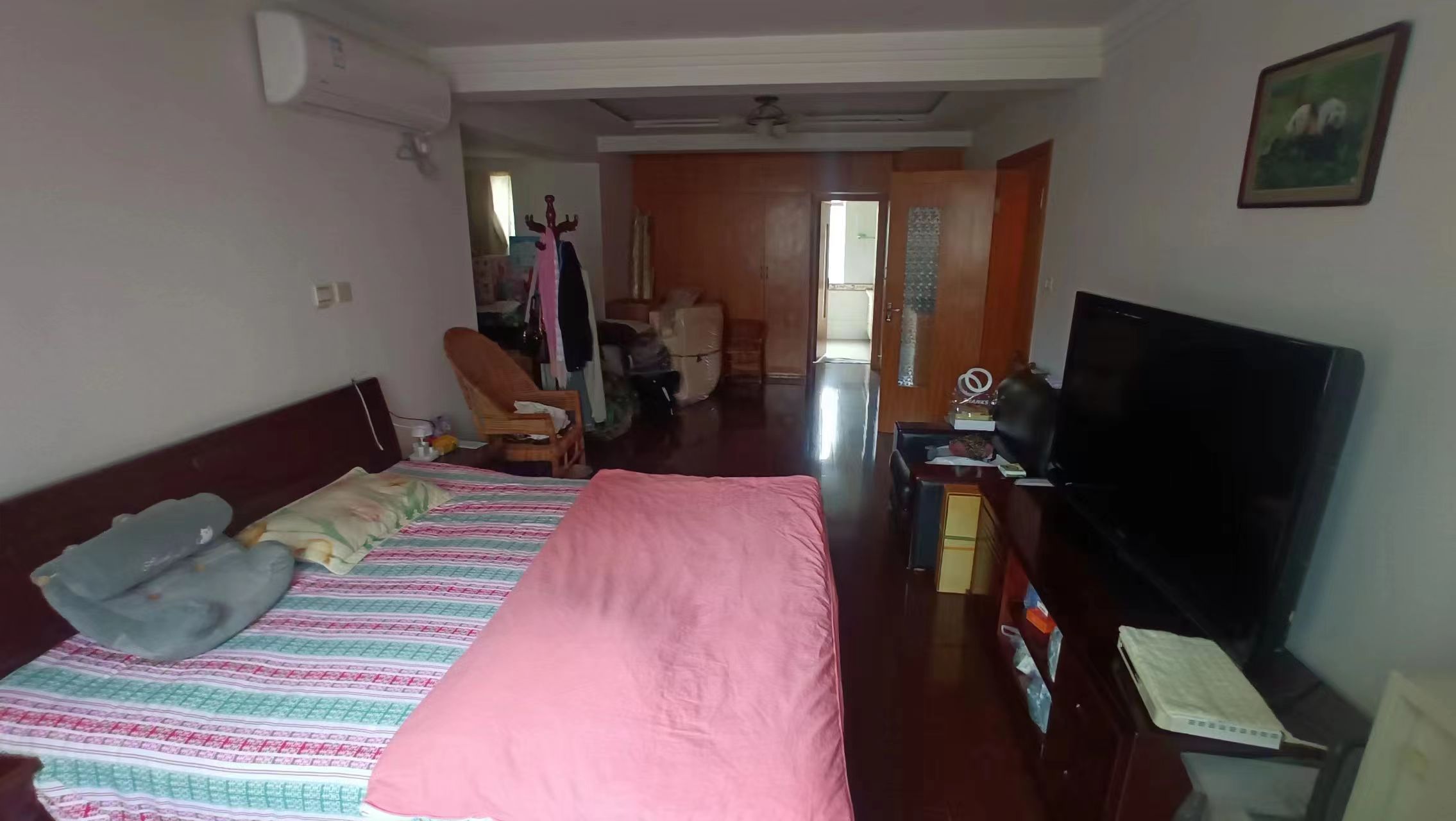 朝晖花园 5室2厅2卫 209.00m&sup2;