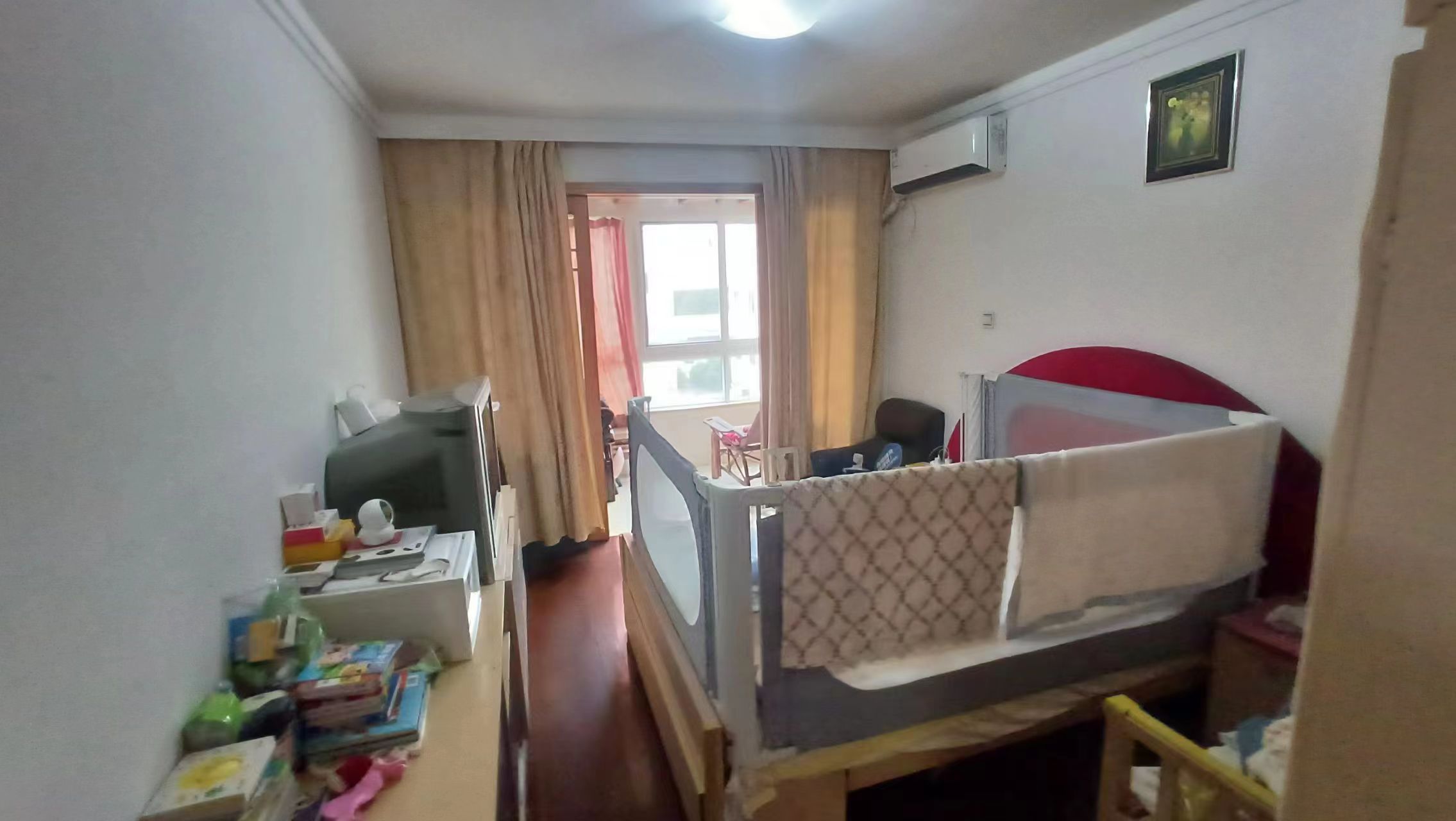 朝晖花园 5室2厅2卫 209.00m&sup2;