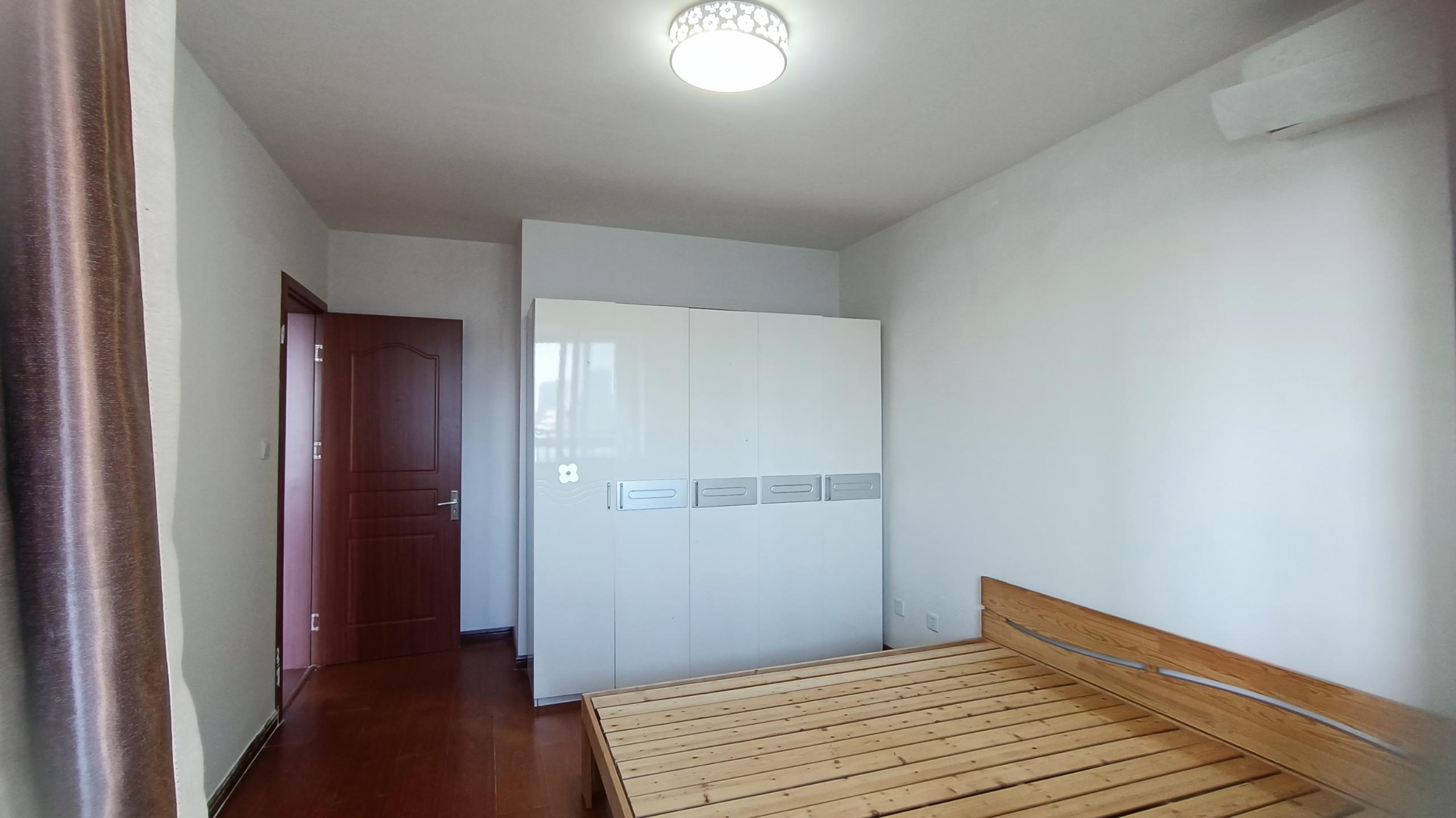湖畔天下 3室2厅1卫 129m&sup2;