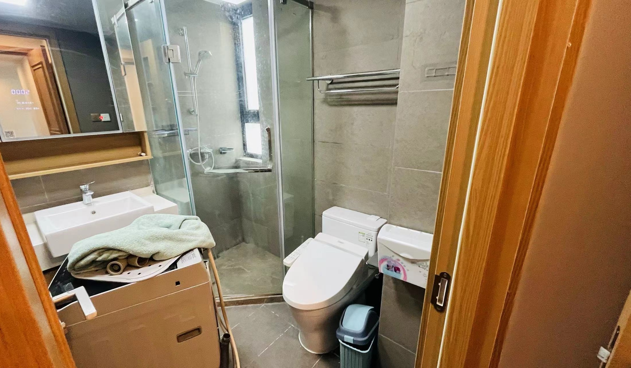 雍华府 3室2厅2卫 114m&sup2;