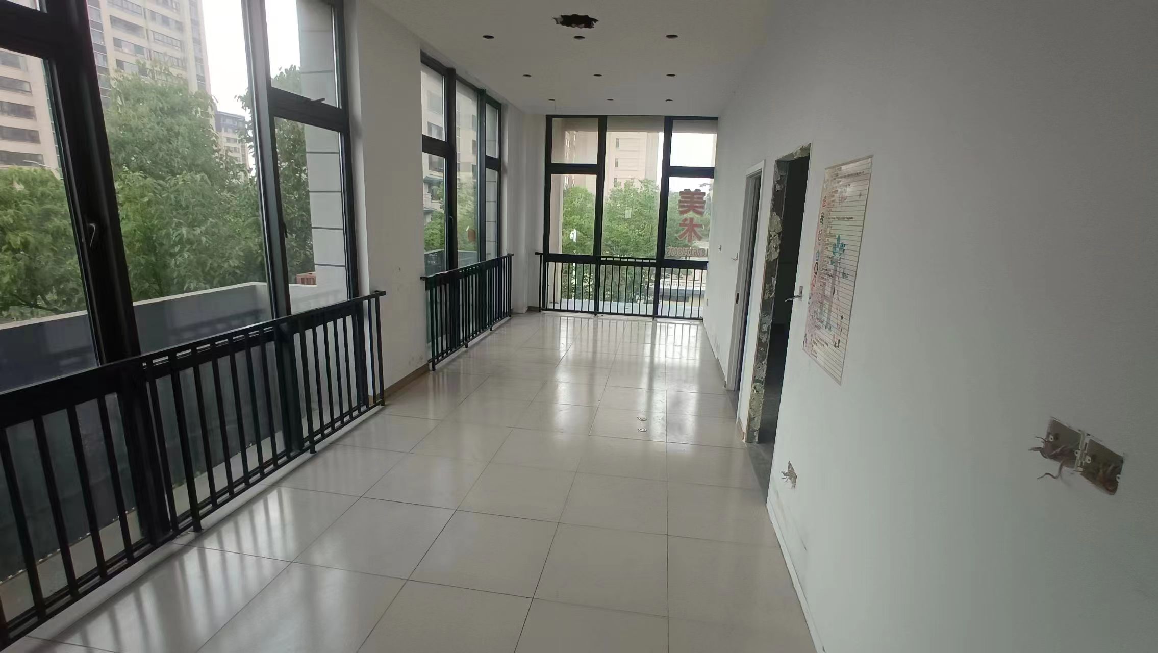 珑府 3室2厅1卫 123.00m²