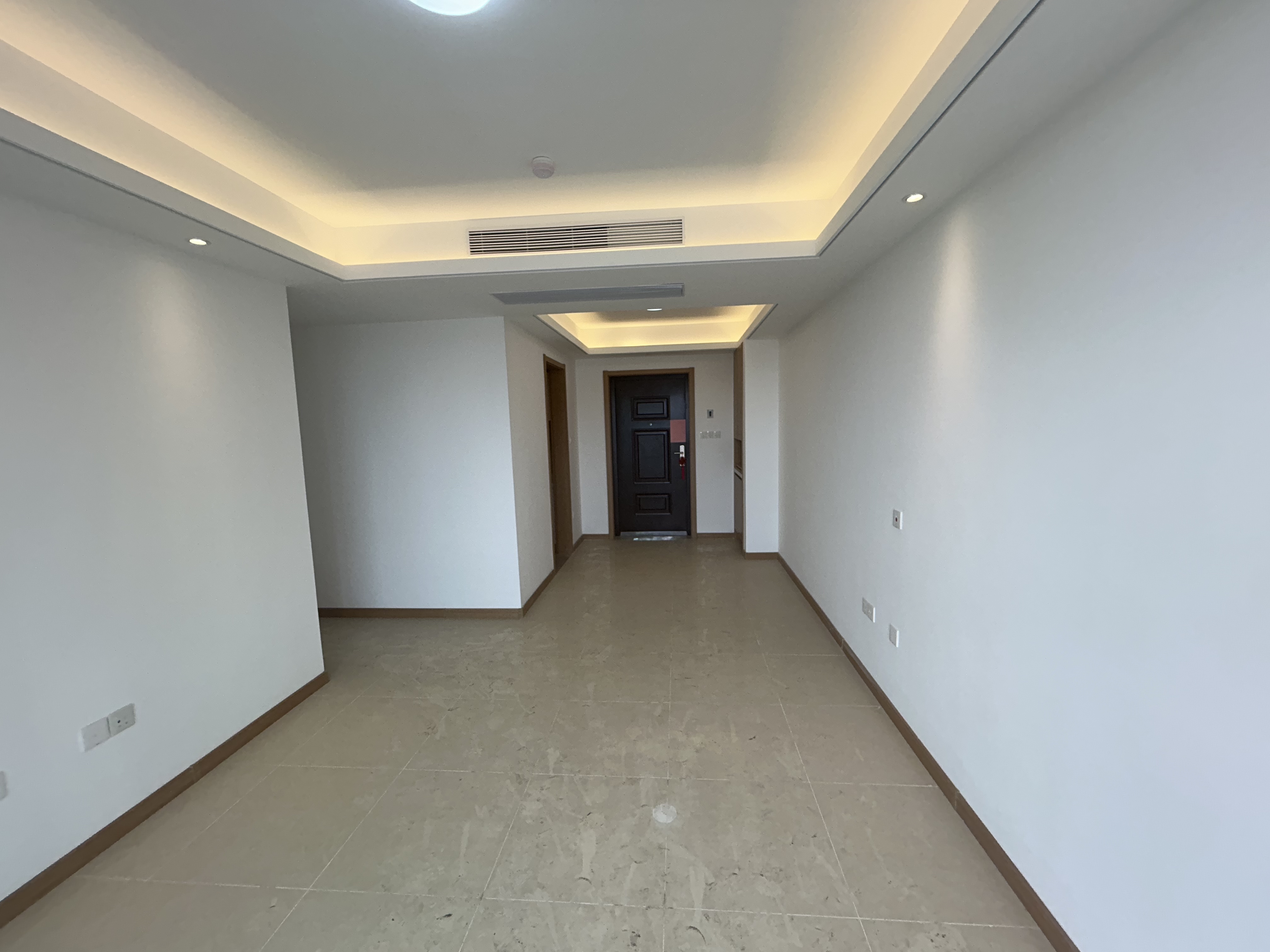 绿地新里城 3室2厅1卫 96m&sup2;
