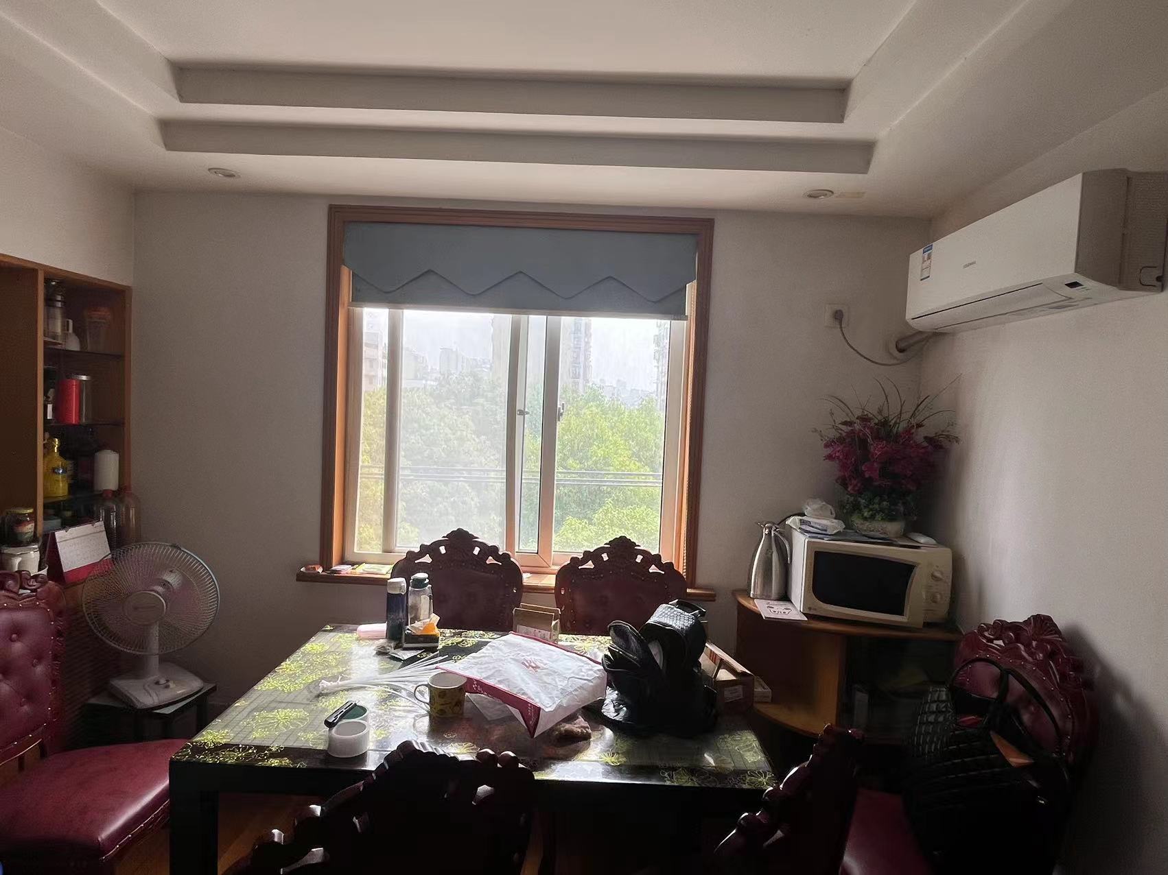 龙王桥新村 3室2厅1卫 132m²