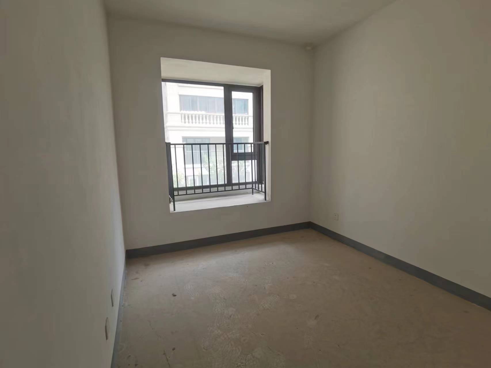 中南熙悦(南通经济技术开发区) 4室2厅3卫 133m&sup2;