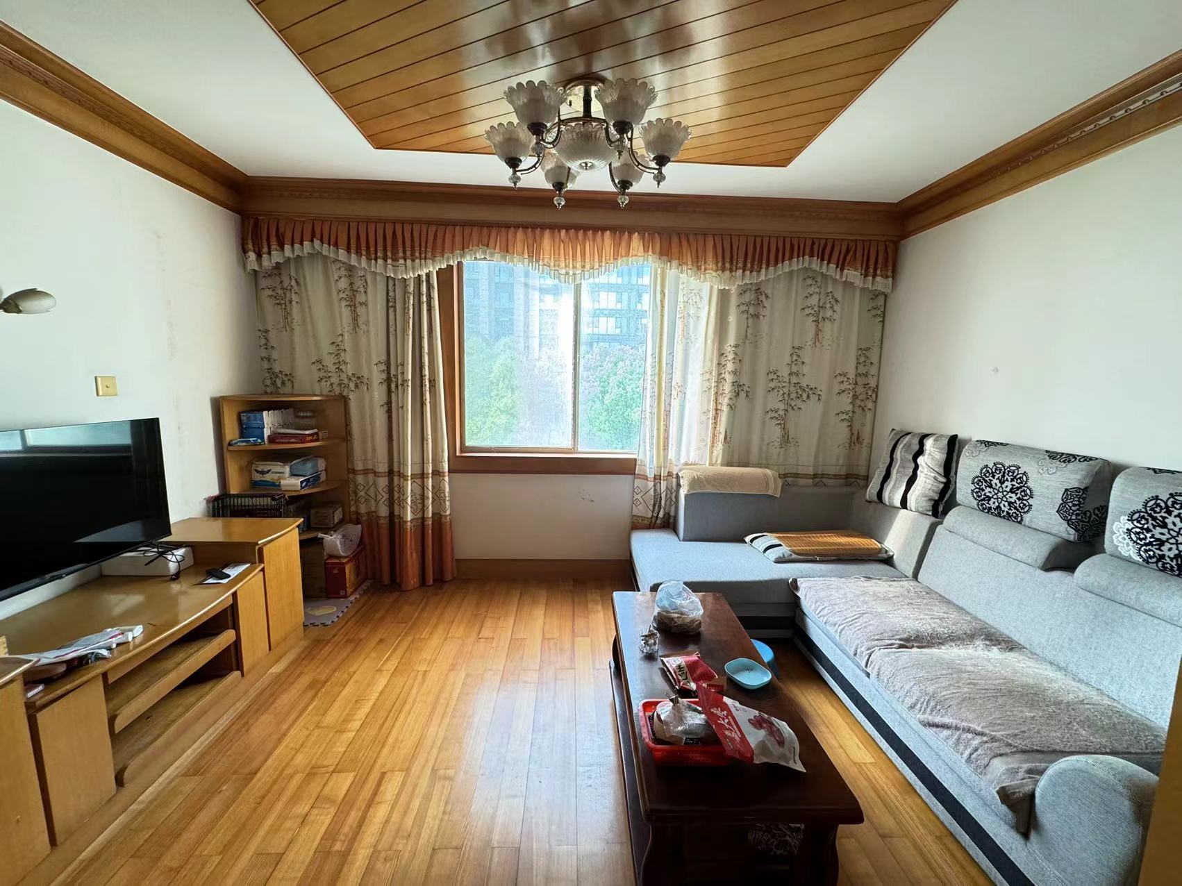城南小苑 3室2厅1卫 119m²
