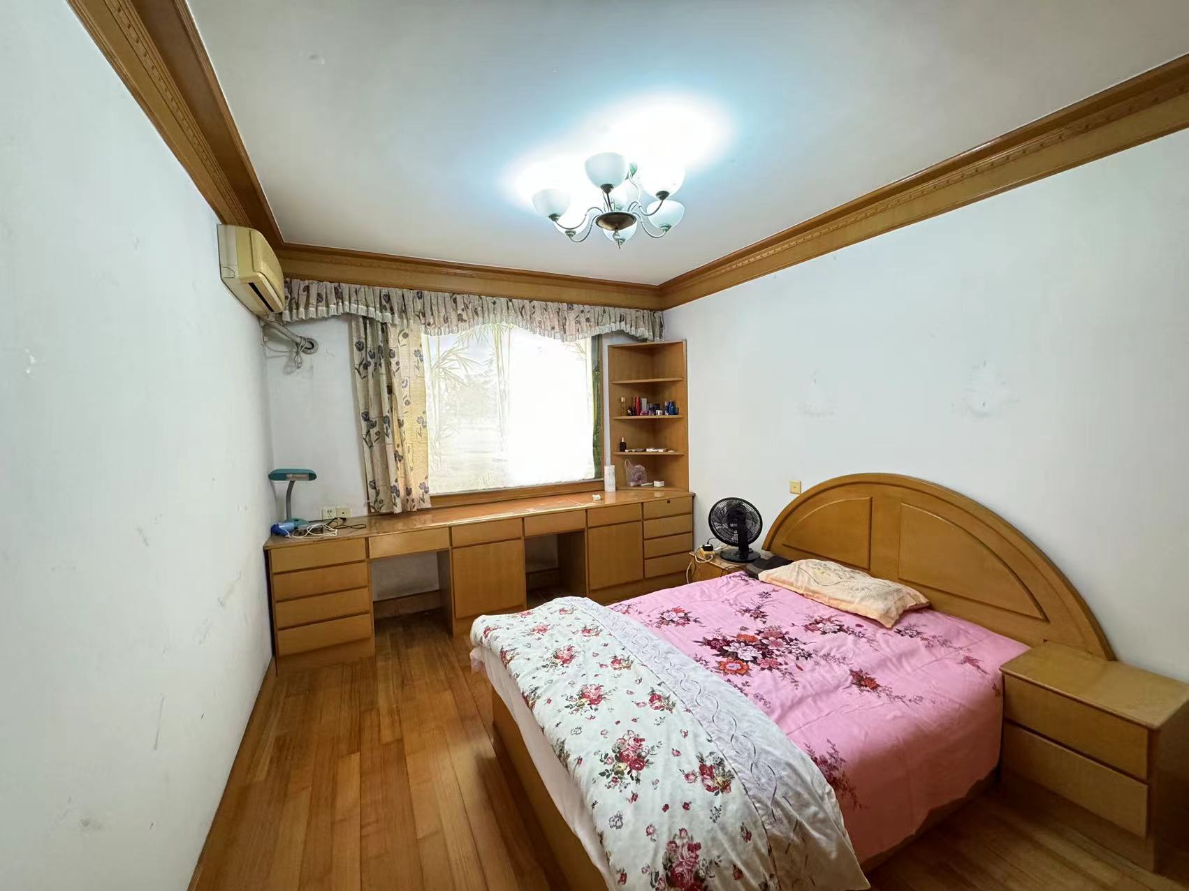 城南小苑 3室2厅1卫 119m&sup2;