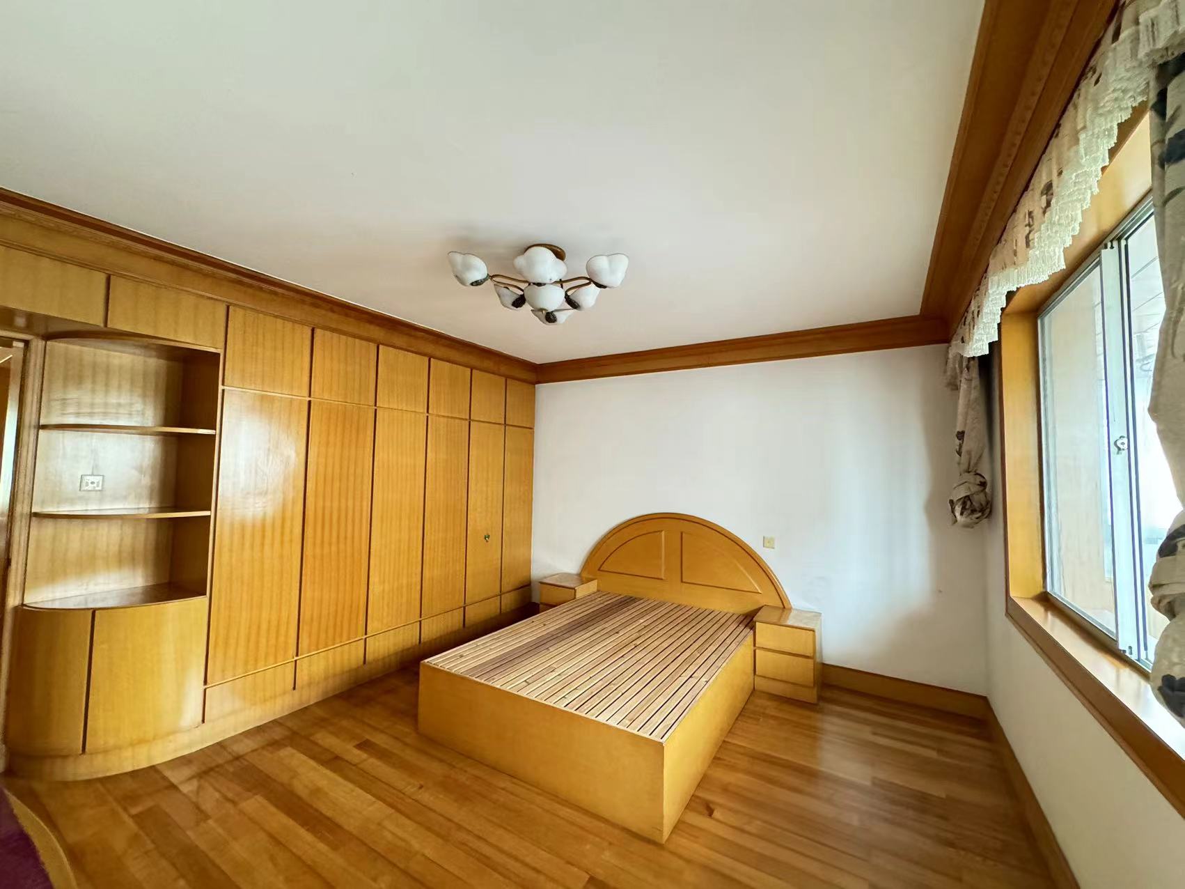 城南小苑 3室2厅1卫 119m&sup2;