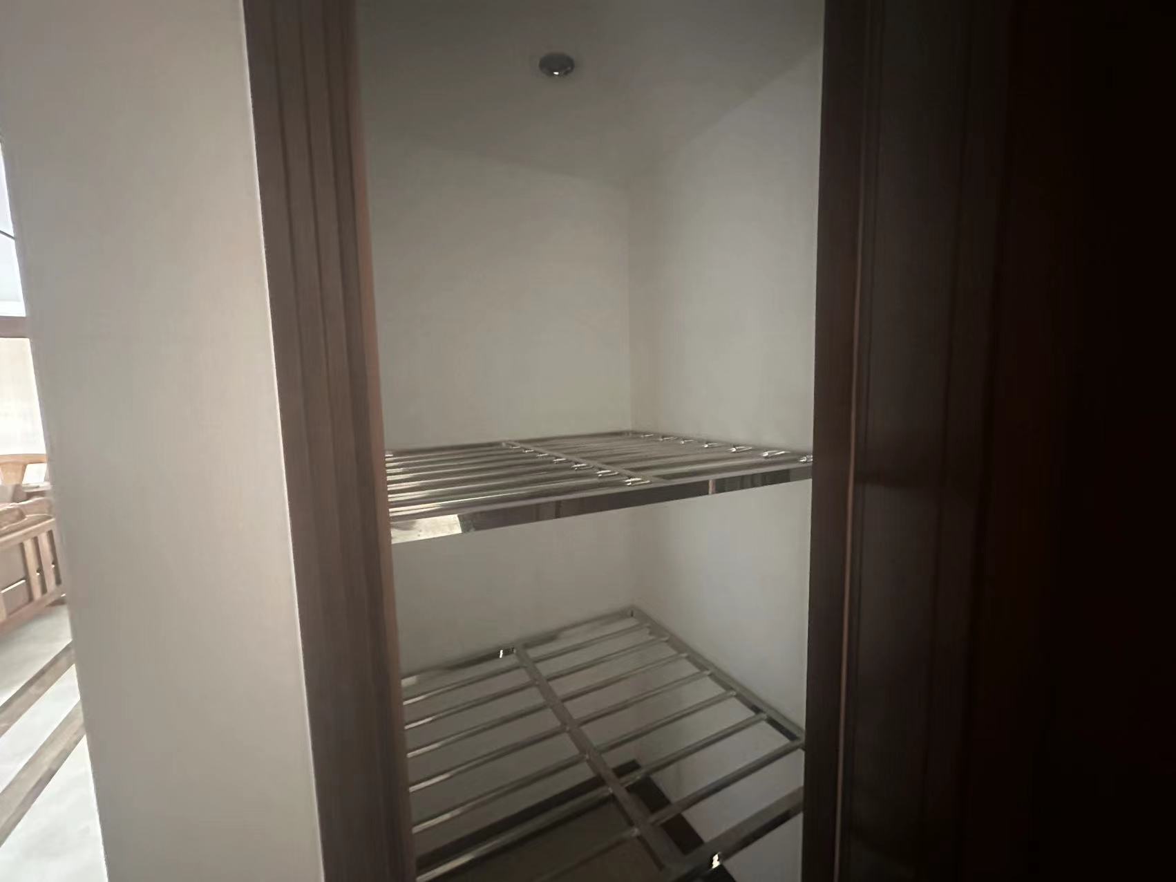 圆融广场公馆 3室2厅2卫 186m&sup2;