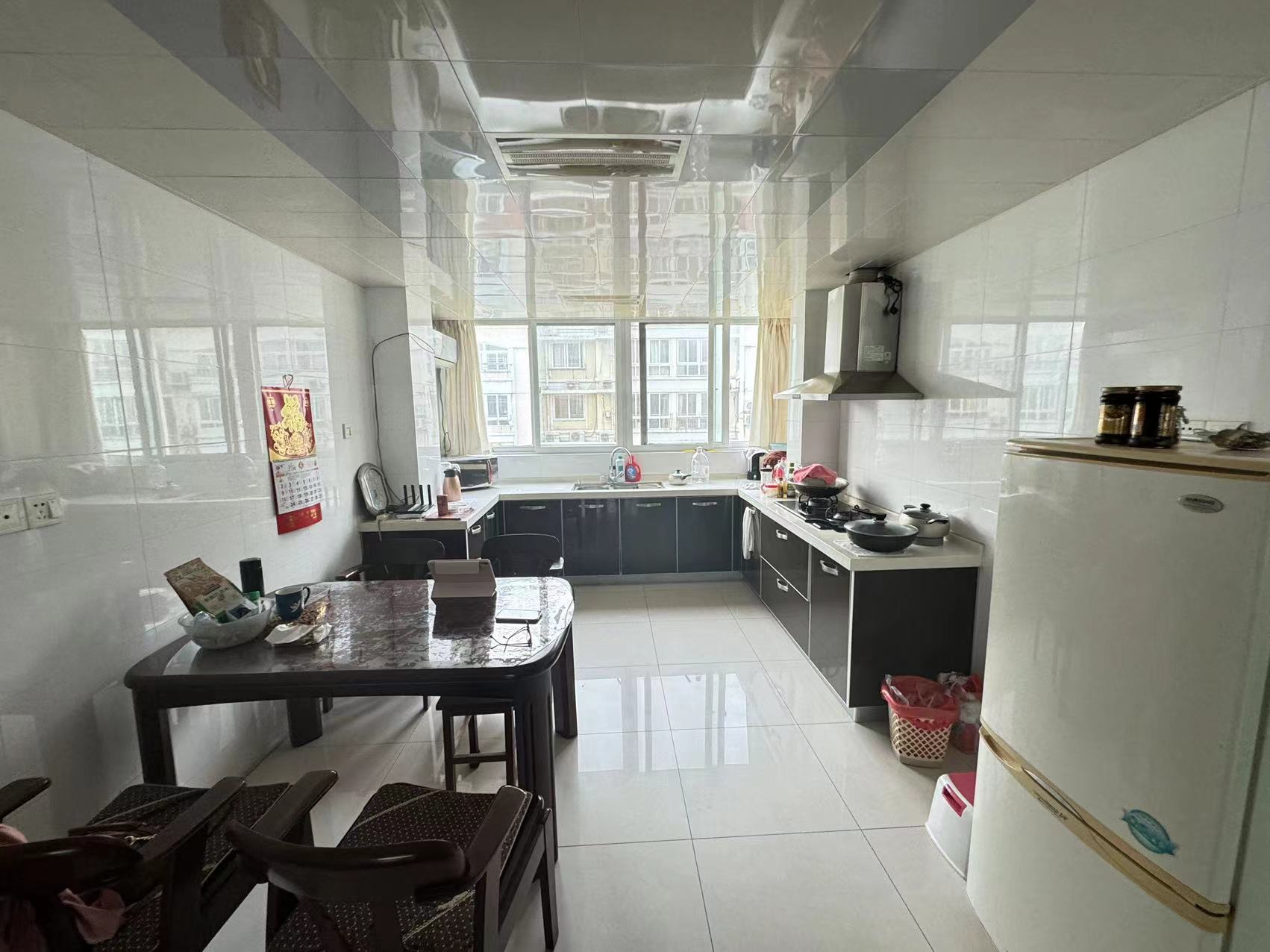 春晖花园 3室2厅1卫 139.40m&sup2;