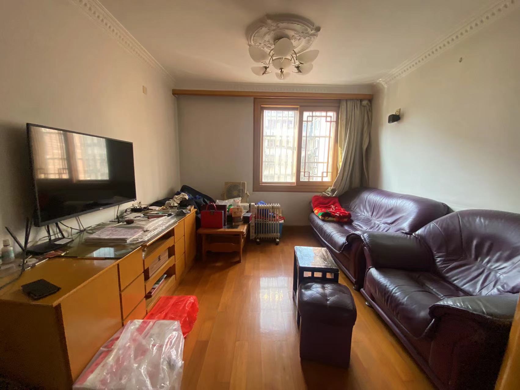 城港新村 3室2厅1卫 120m&sup2;