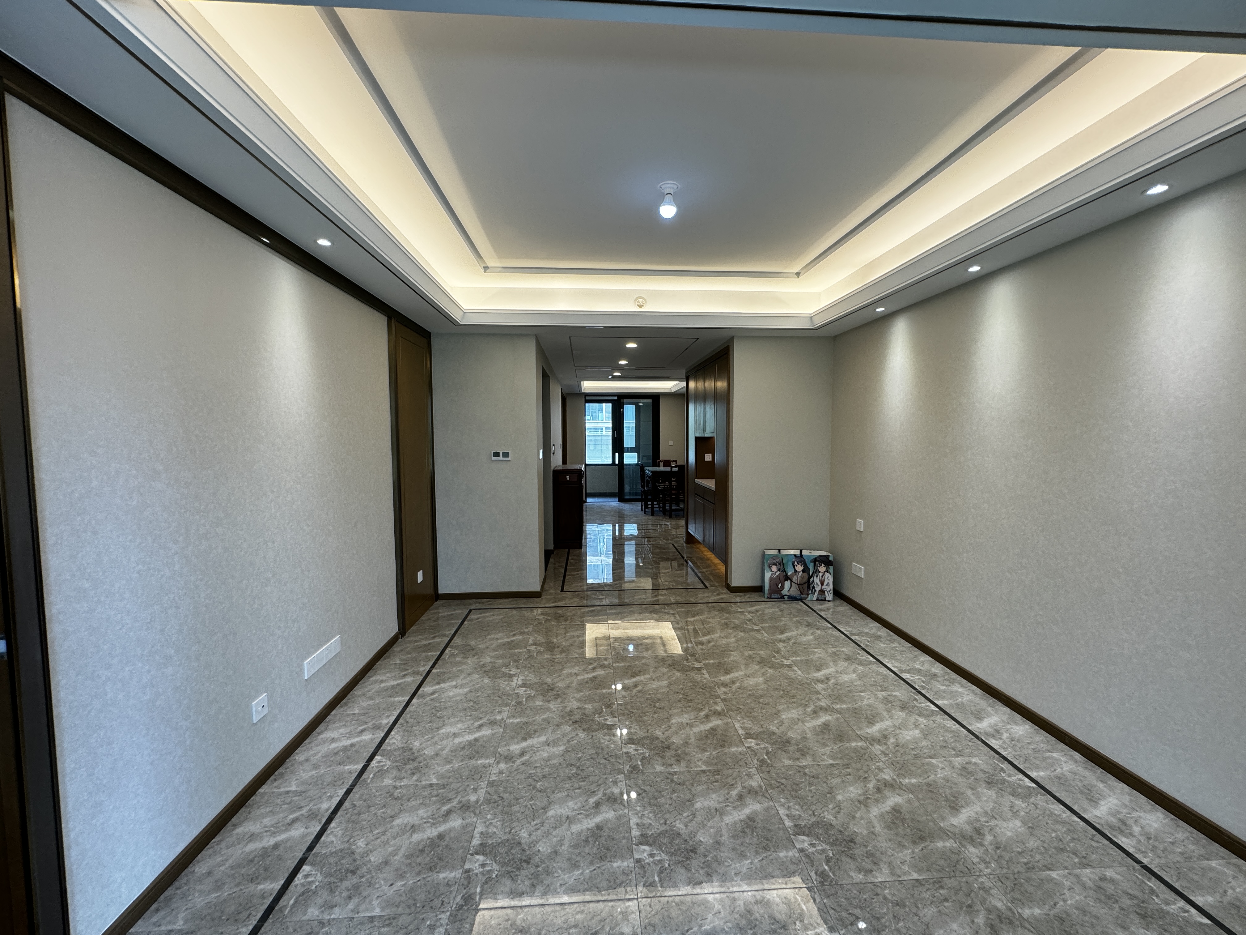 绿城沁园 3室2厅2卫 133m²
