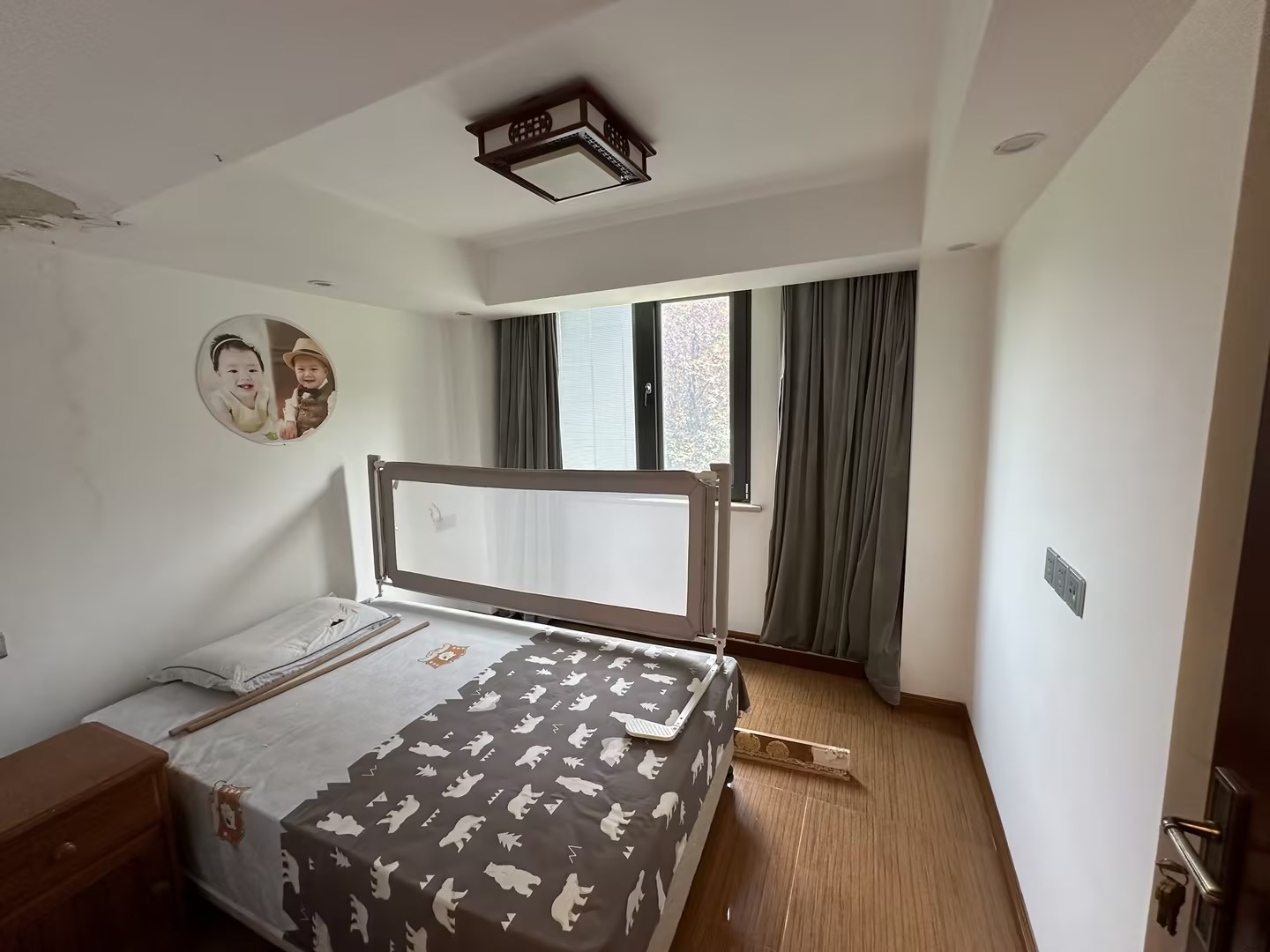 莱茵河畔 5室2厅3卫 235m&sup2;