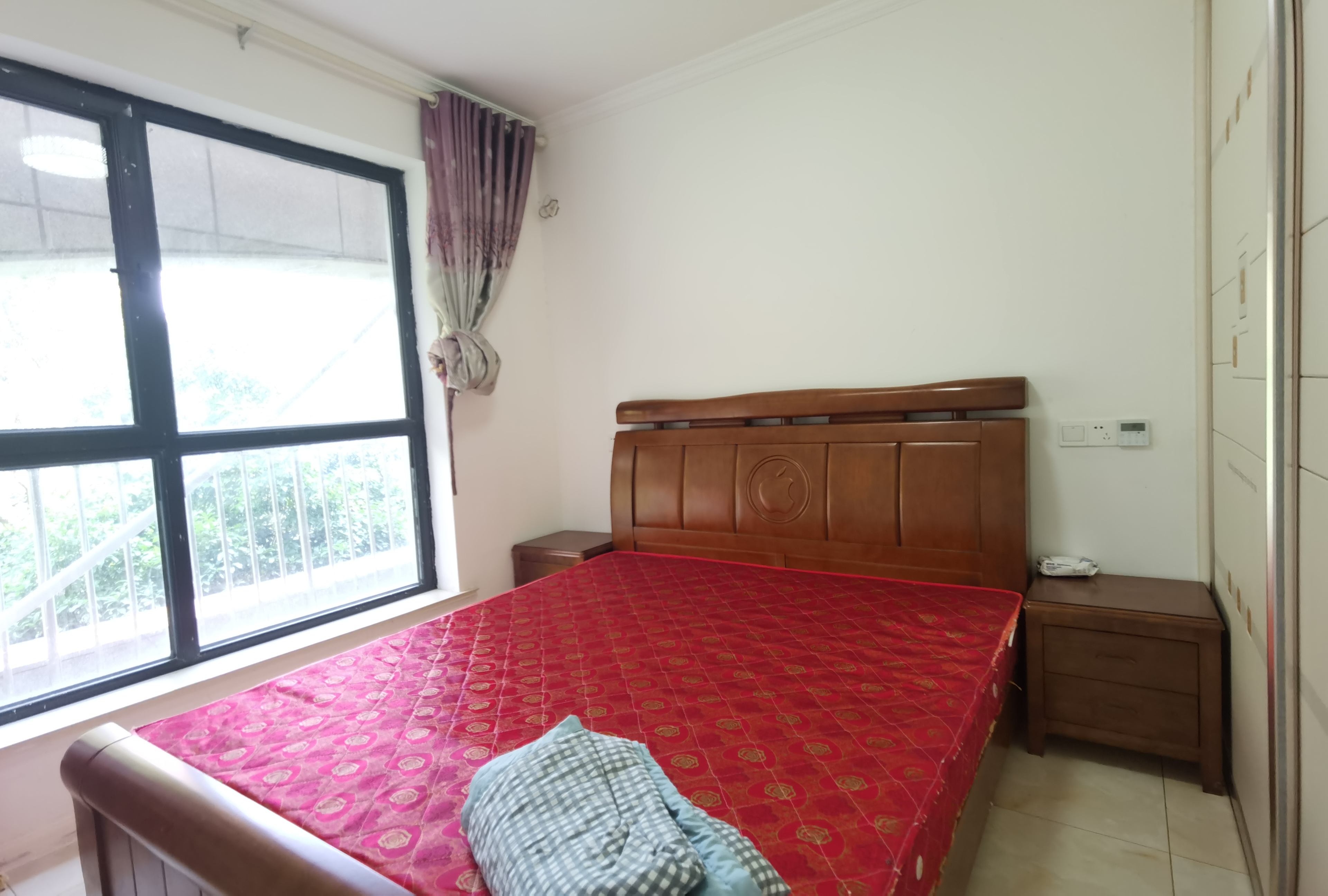 中港城皇家公寓 3室2厅2卫 141m&sup2;