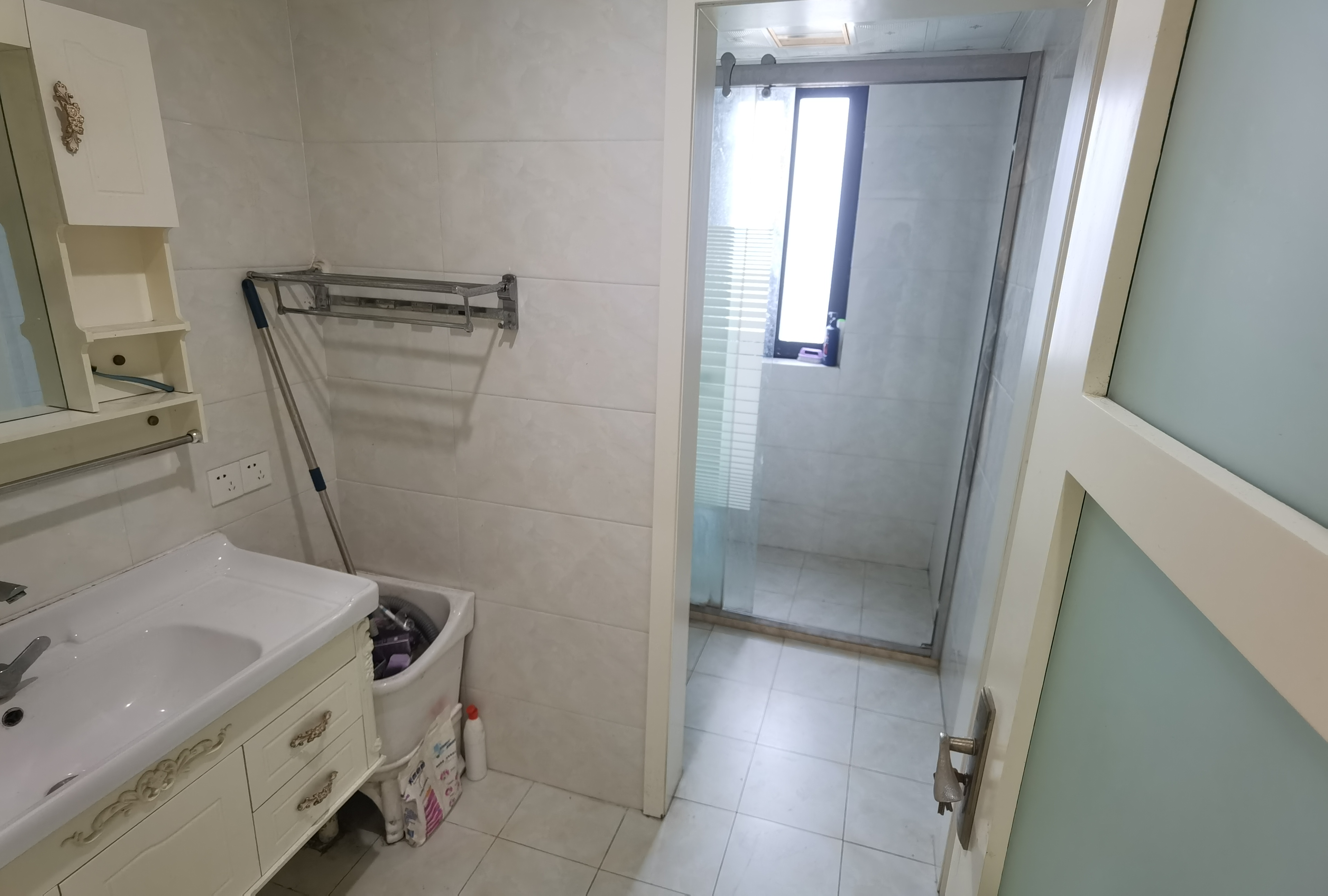 中港城皇家公寓 3室2厅2卫 140m&sup2;