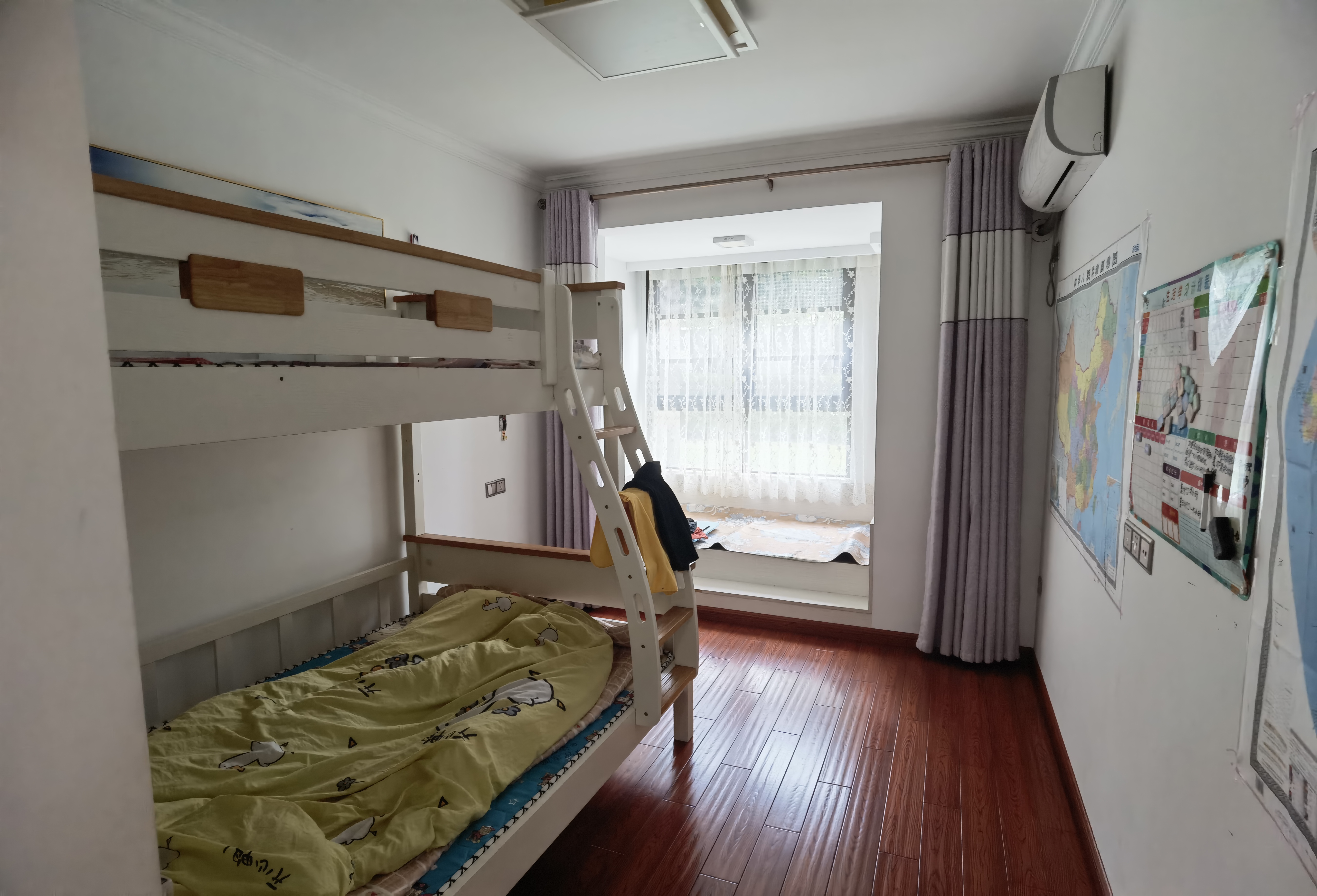 书香华府小区 3室2厅1卫 110.00m&sup2;