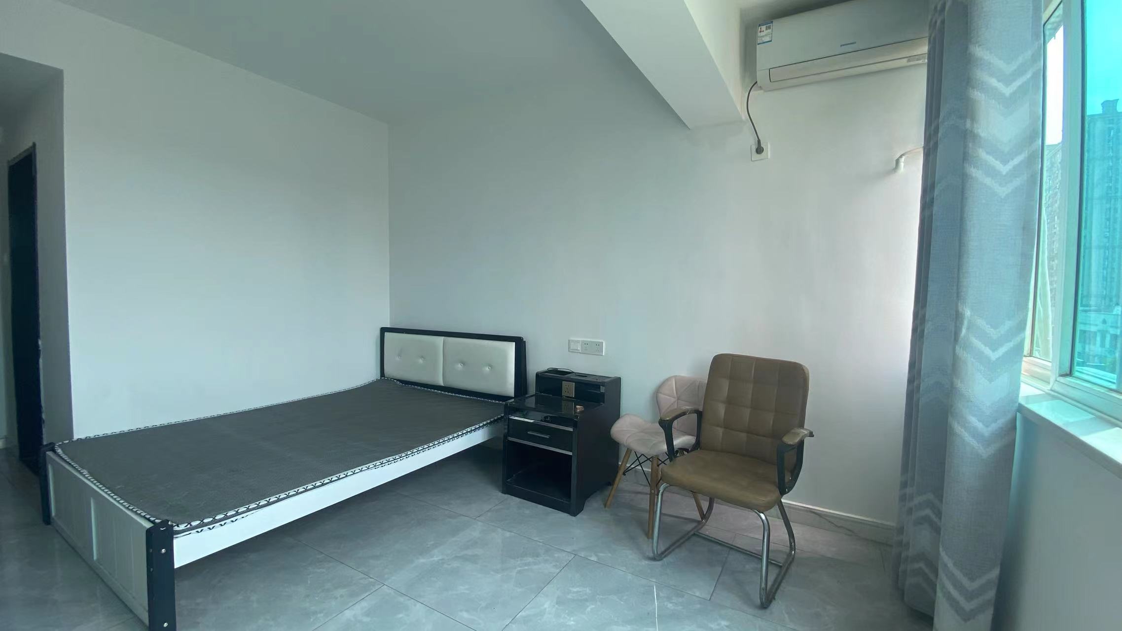 小石桥花苑 1室1厅1卫 30m&sup2;